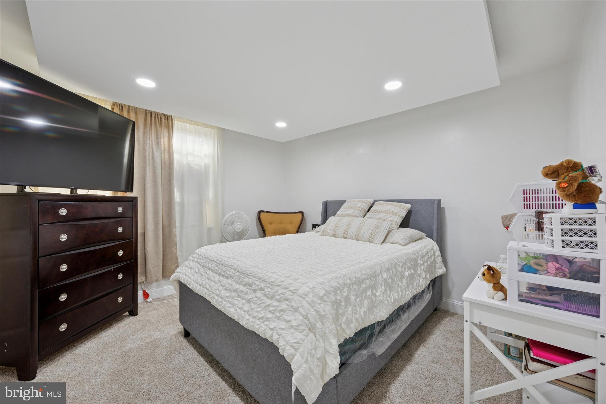 MAYFAIR - Residential