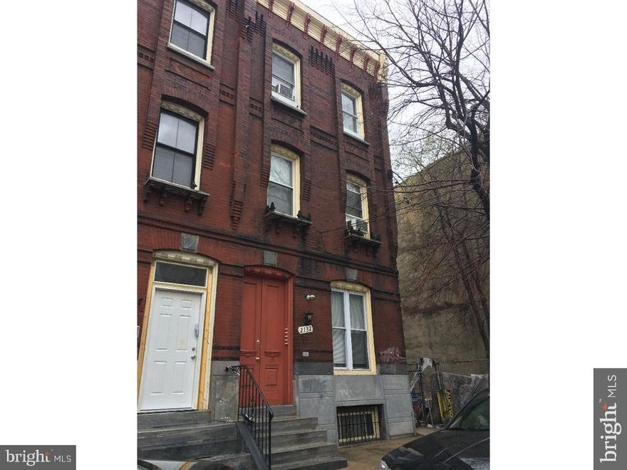 RARE, IMMACULATELY kept 5 unit property in the TU/ North Central Philly area! Renovated in 2015! Property situated on a quiet block with plenty of available off street parking. 2024 Projected Financials: Gross Income: $51,000/yr. Each unit can rent for an average of $850/unit.  It is a legal 5 unit building. Showings on weekends only. Agent must accompany.