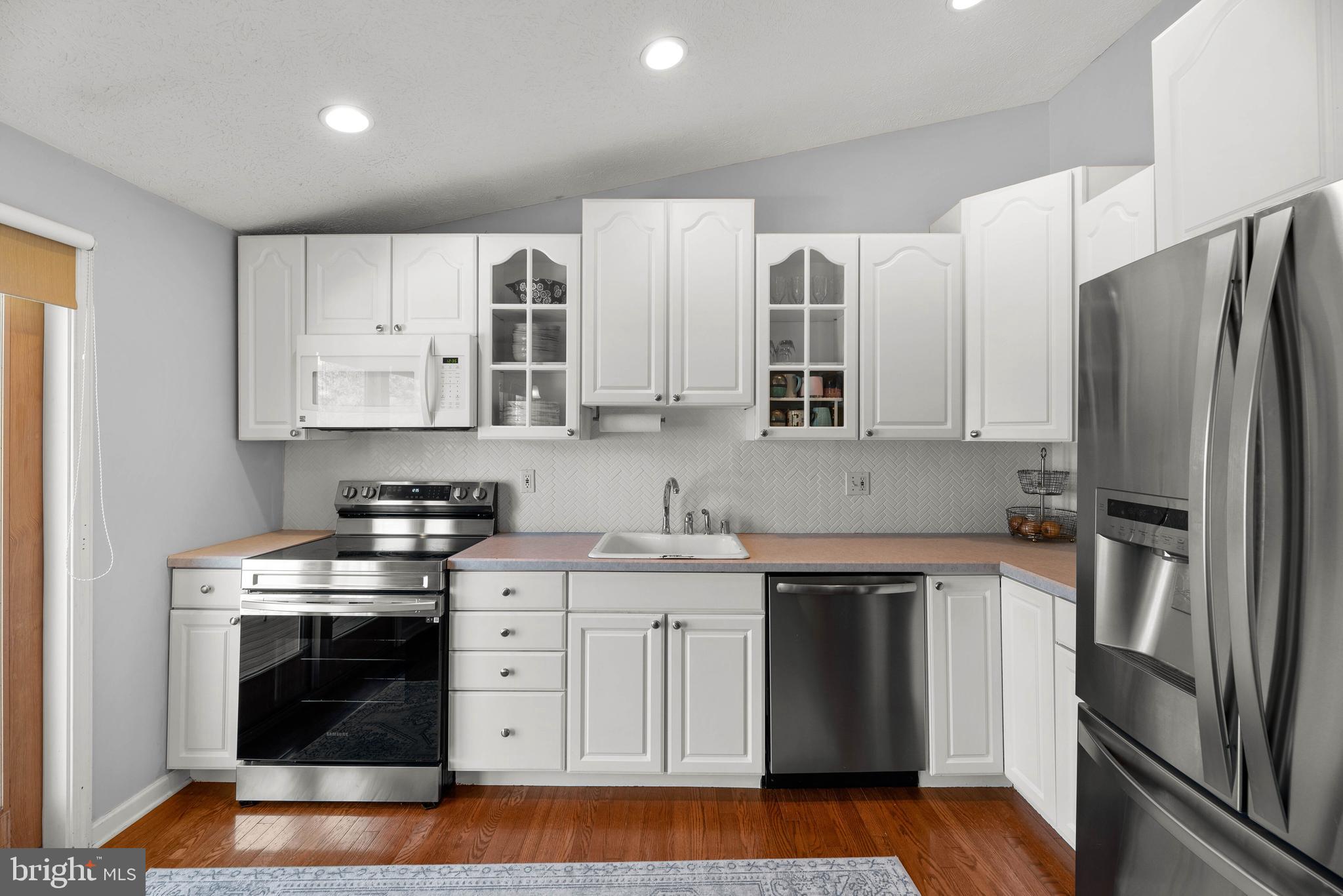 RUMSEY ISLAND - Residential