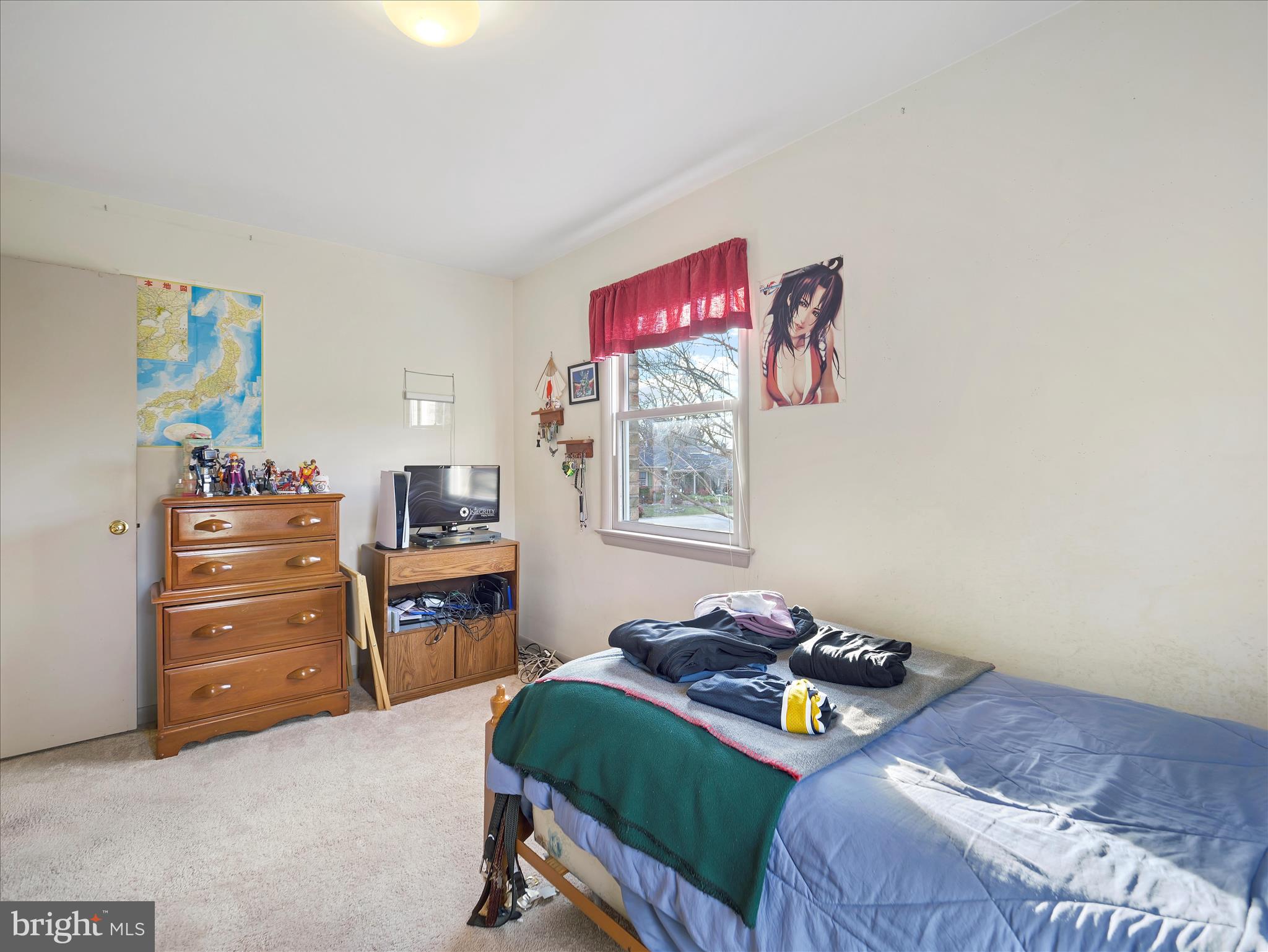 COLONIAL PARK EAST - Residential