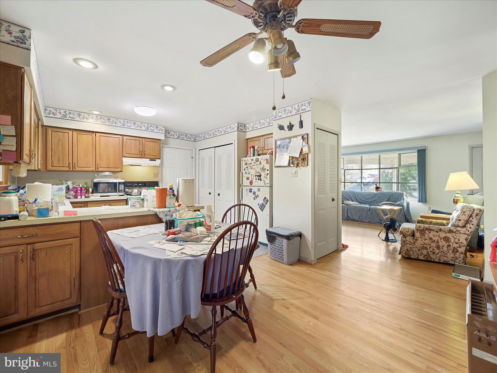 COLONIAL PARK EAST - Residential