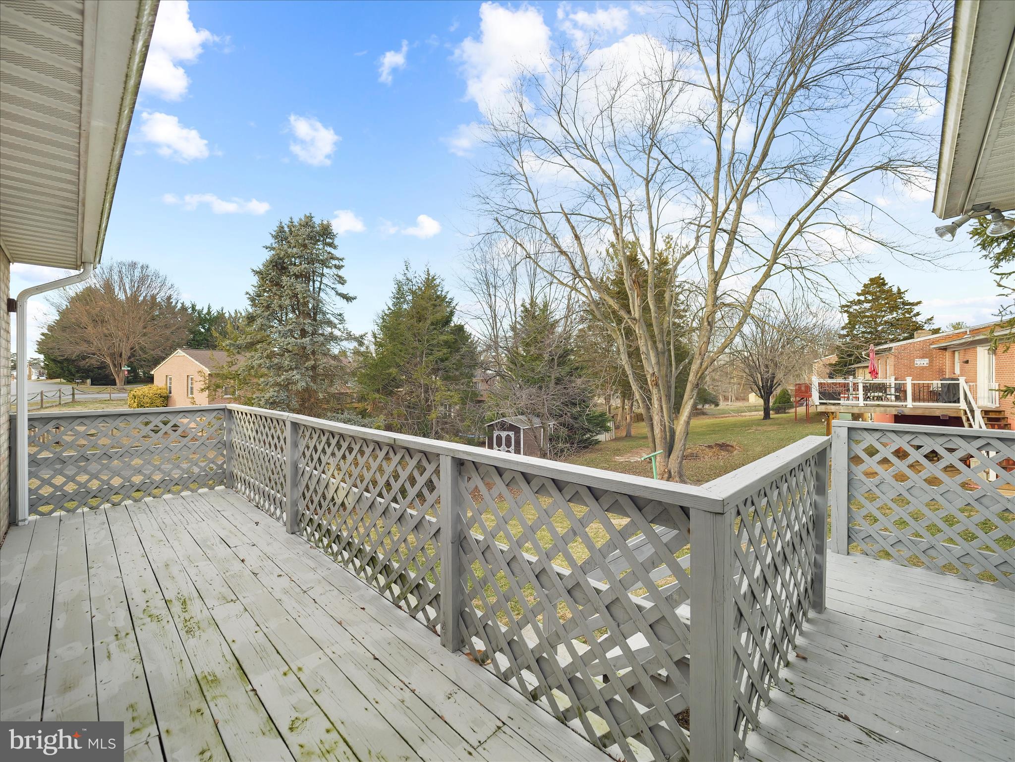 COLONIAL PARK EAST - Residential