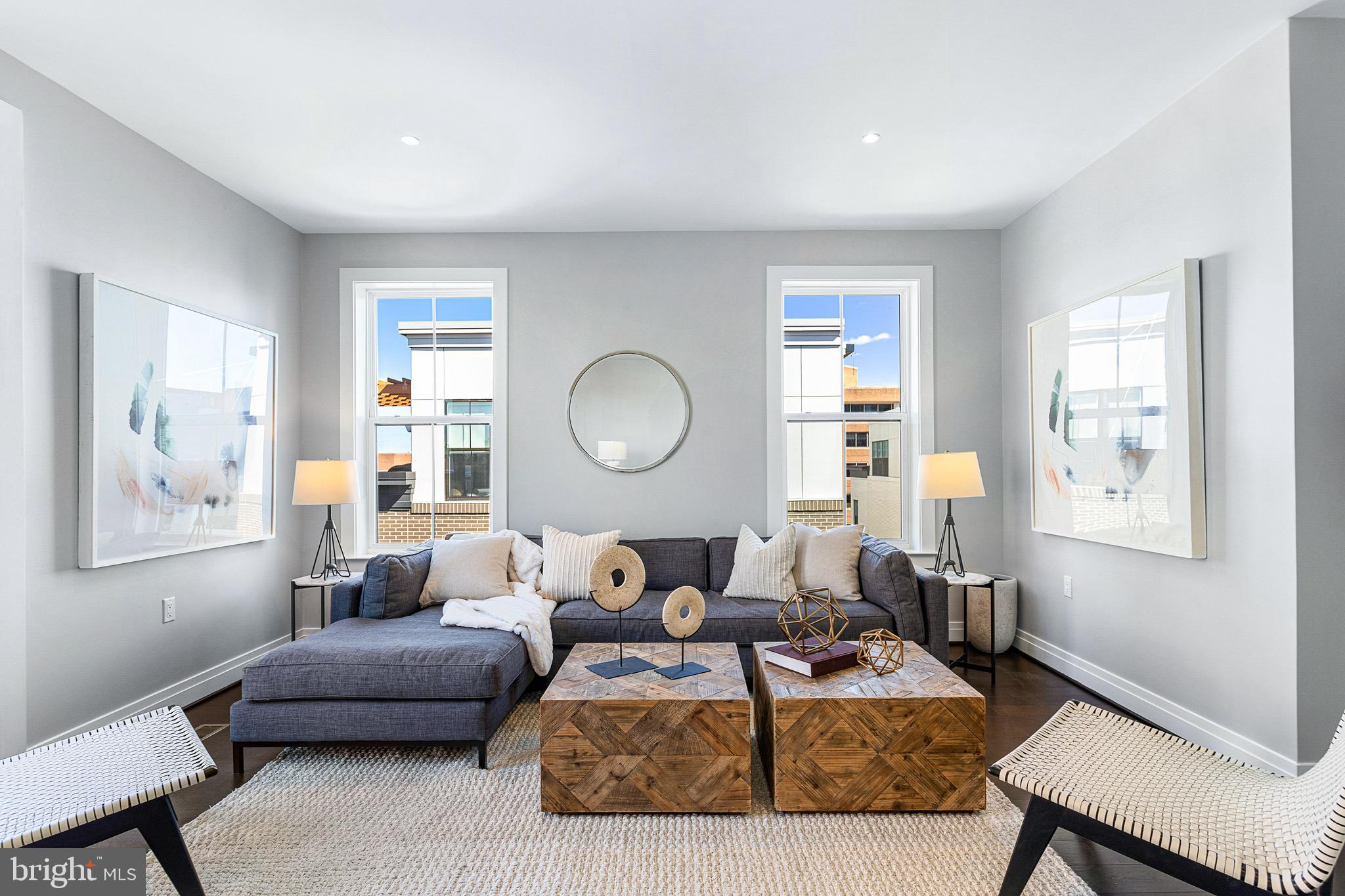 OLD TOWN ALEXANDRIA - Residential