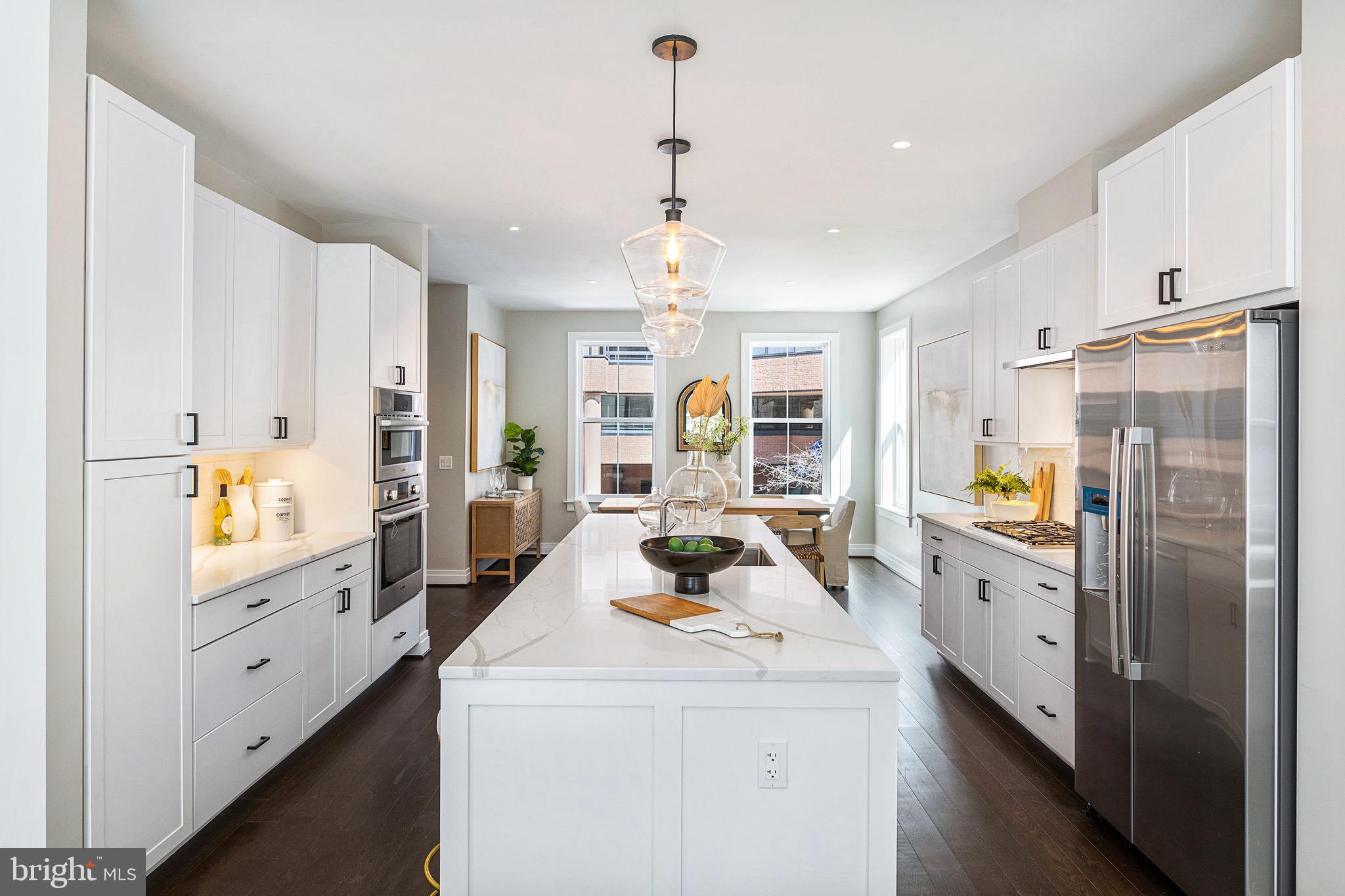 OLD TOWN ALEXANDRIA - Residential