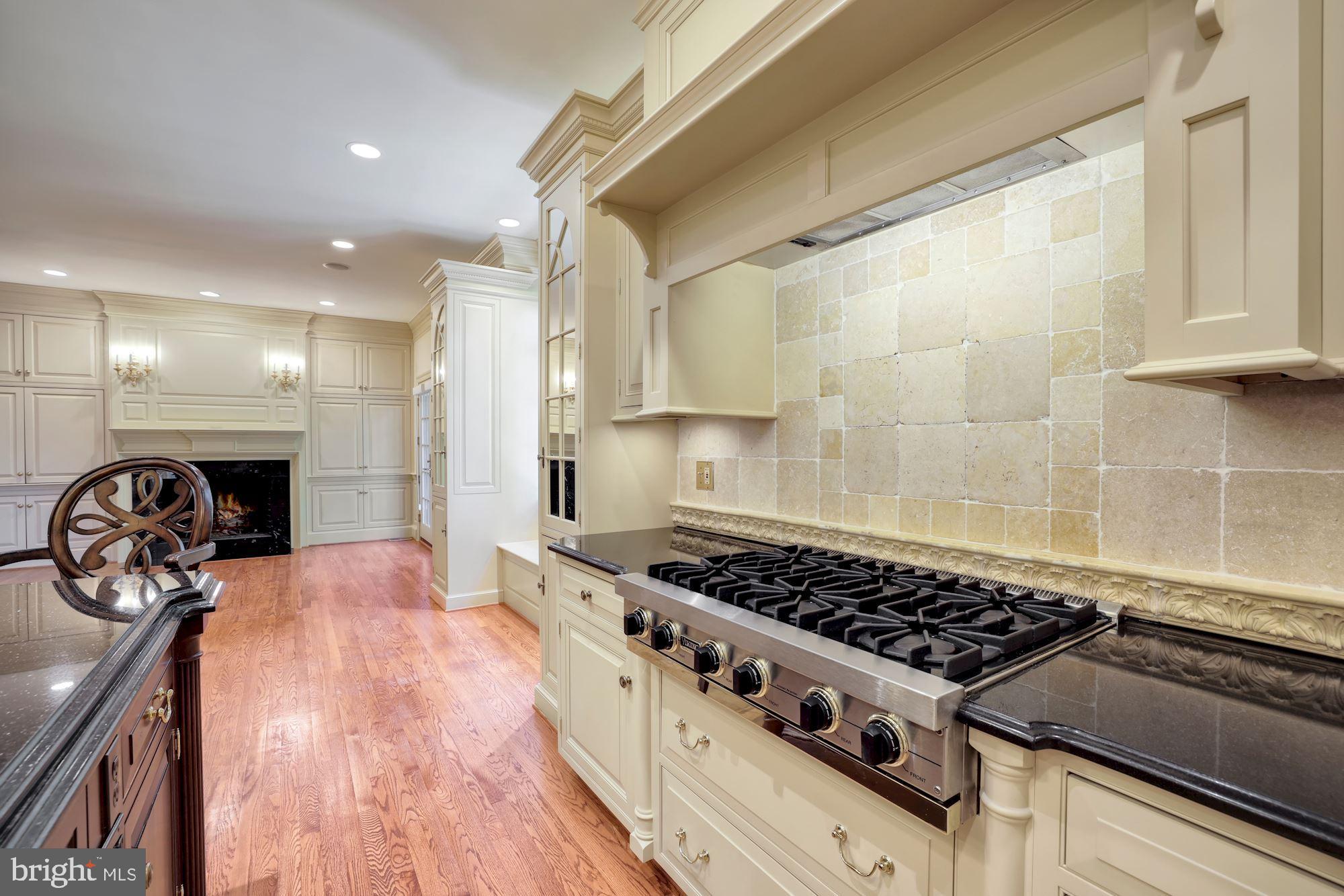 CHAIN BRIDGE TERRACE - Residential