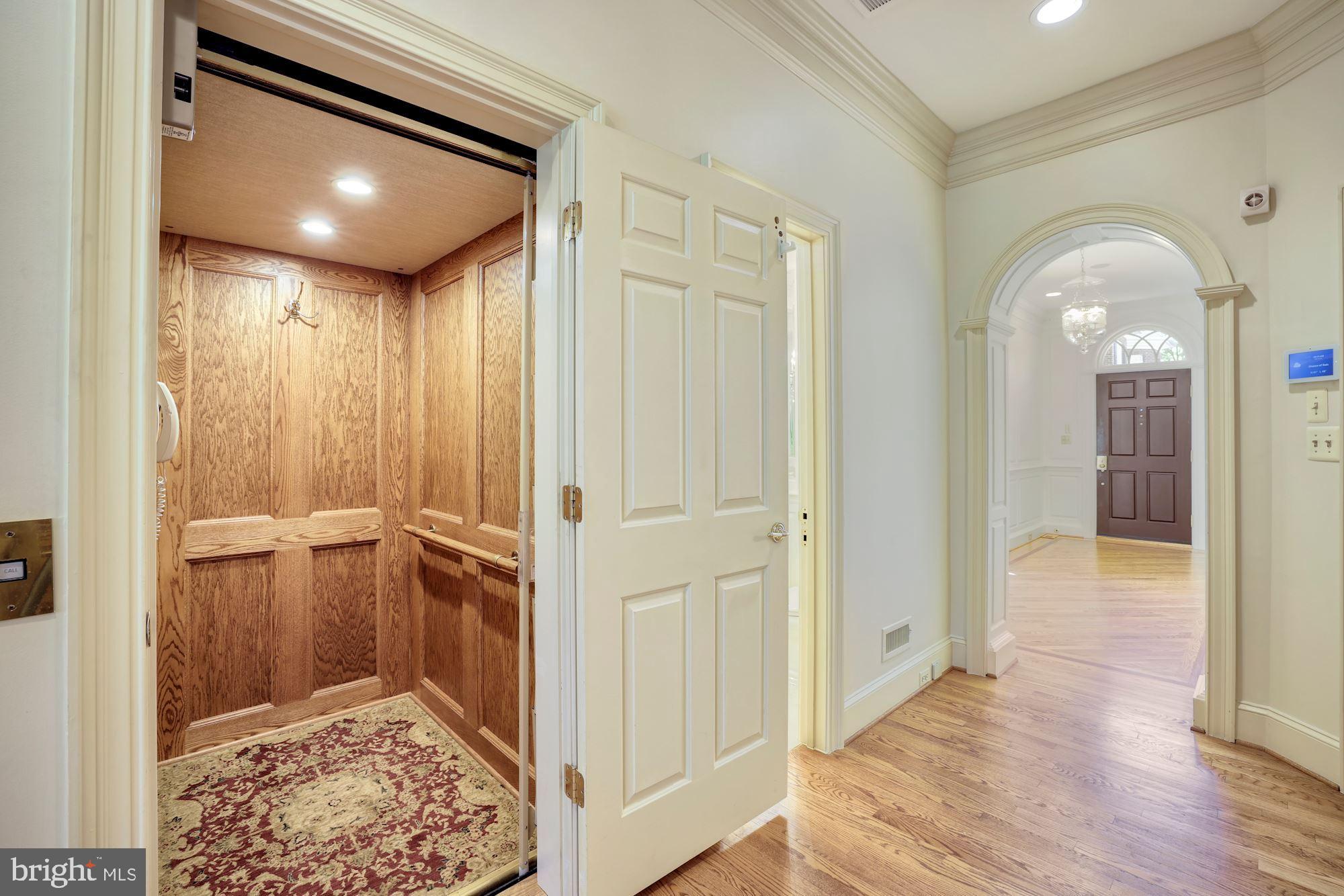 CHAIN BRIDGE TERRACE - Residential