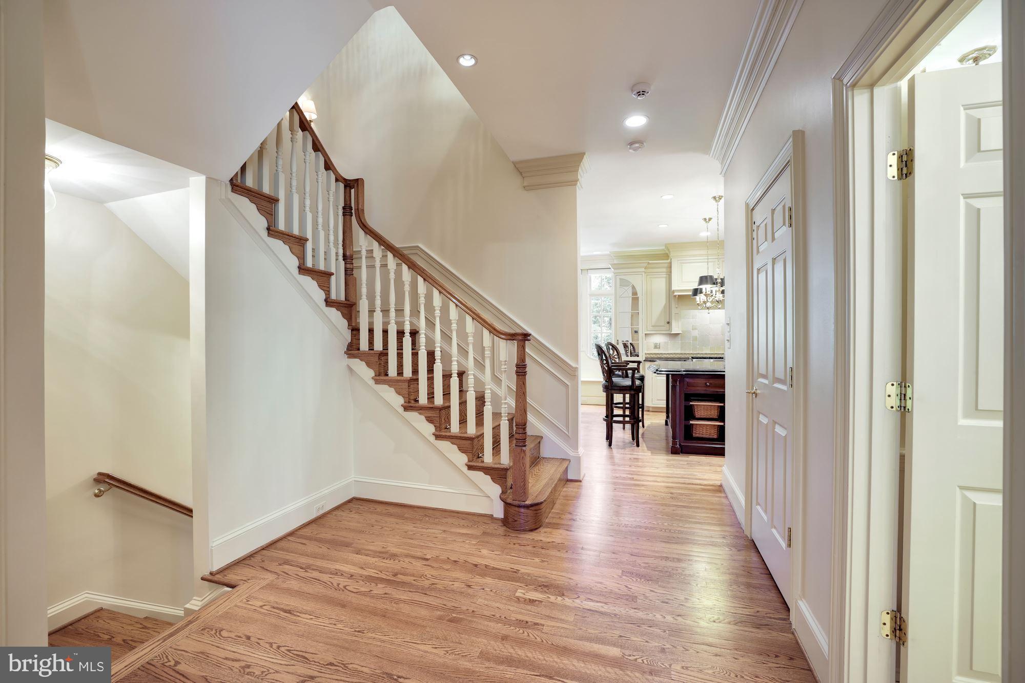 CHAIN BRIDGE TERRACE - Residential