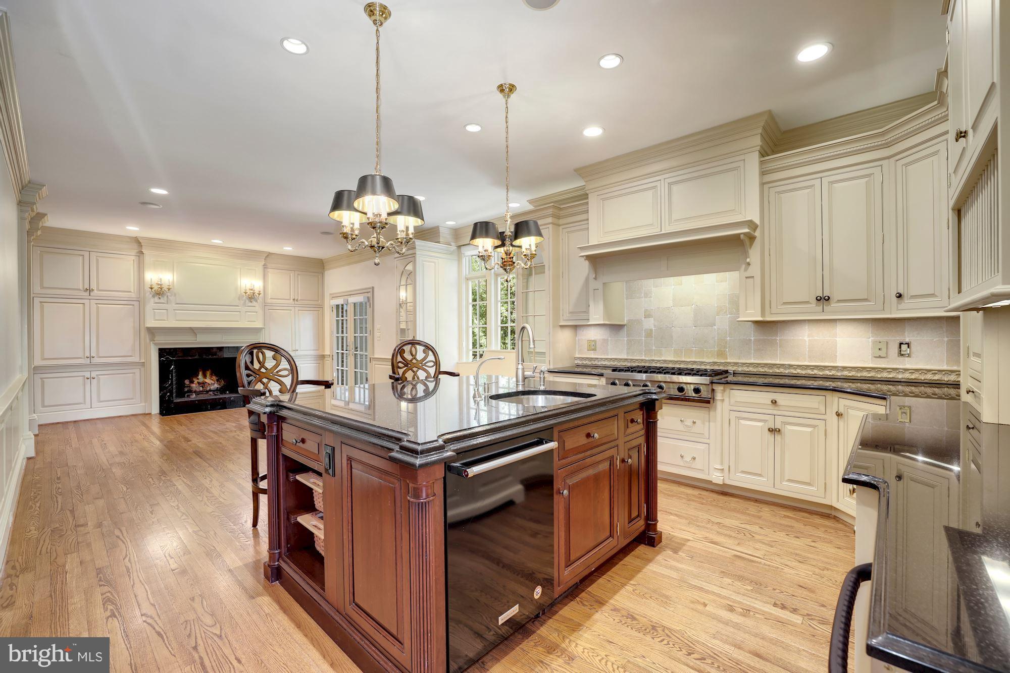 CHAIN BRIDGE TERRACE - Residential