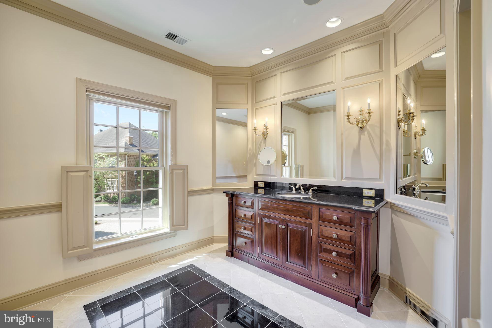 CHAIN BRIDGE TERRACE - Residential