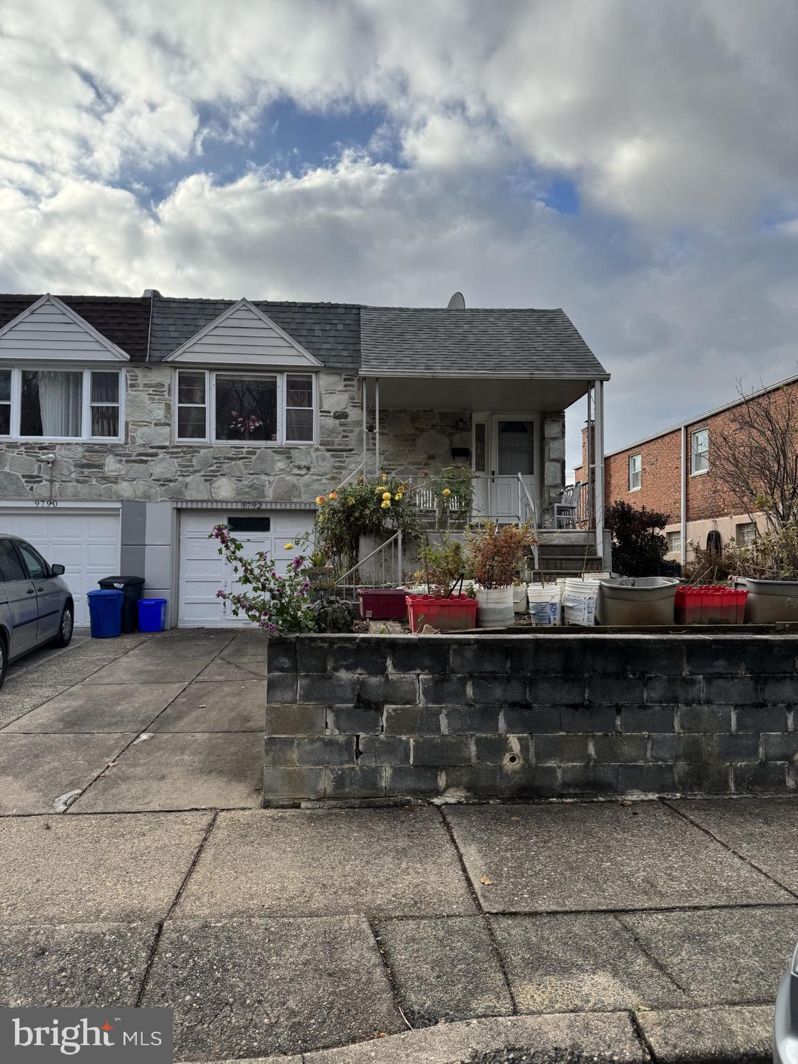 BUSTLETON - Residential