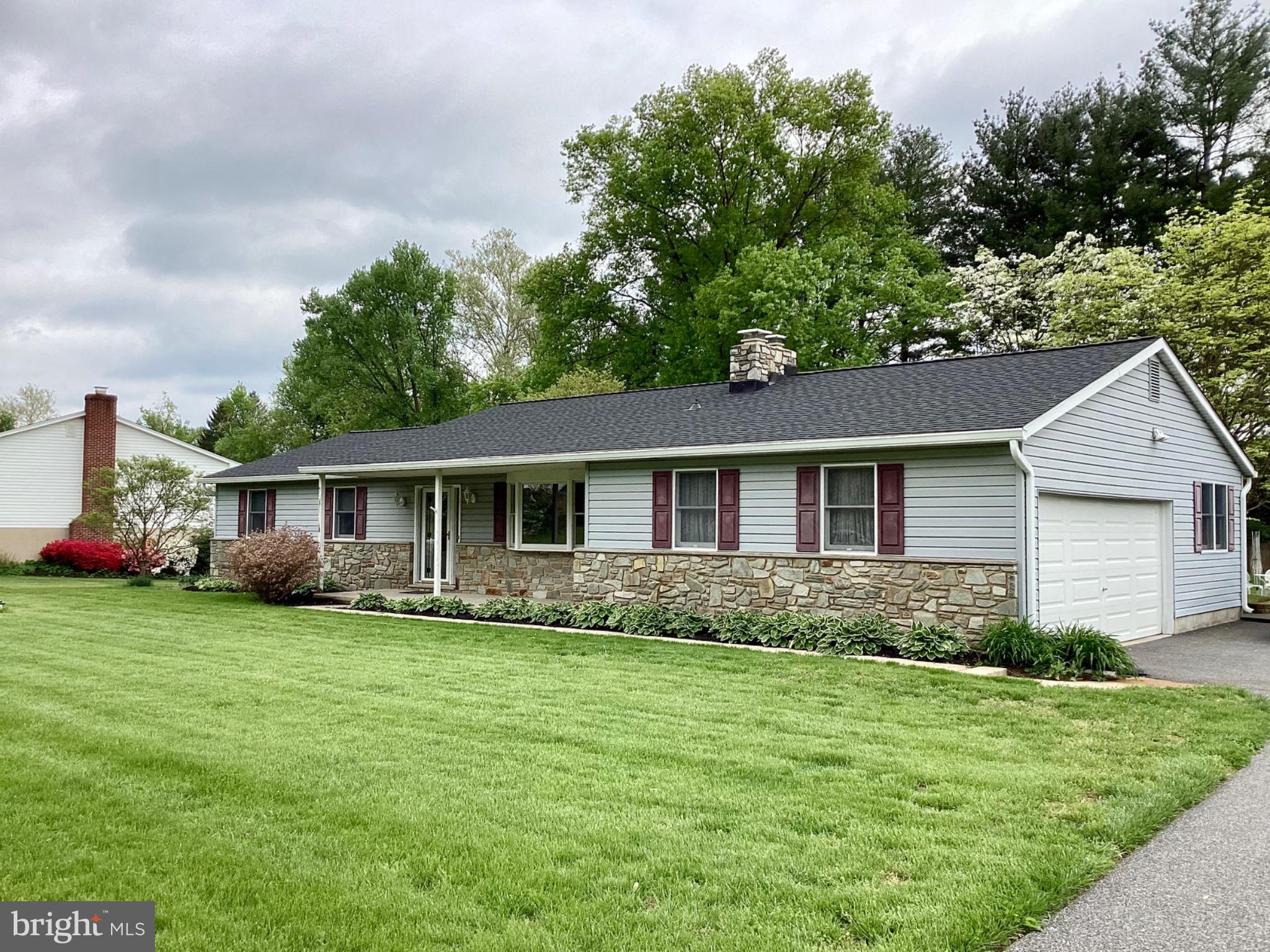 PLEASANT HILLS - Residential
