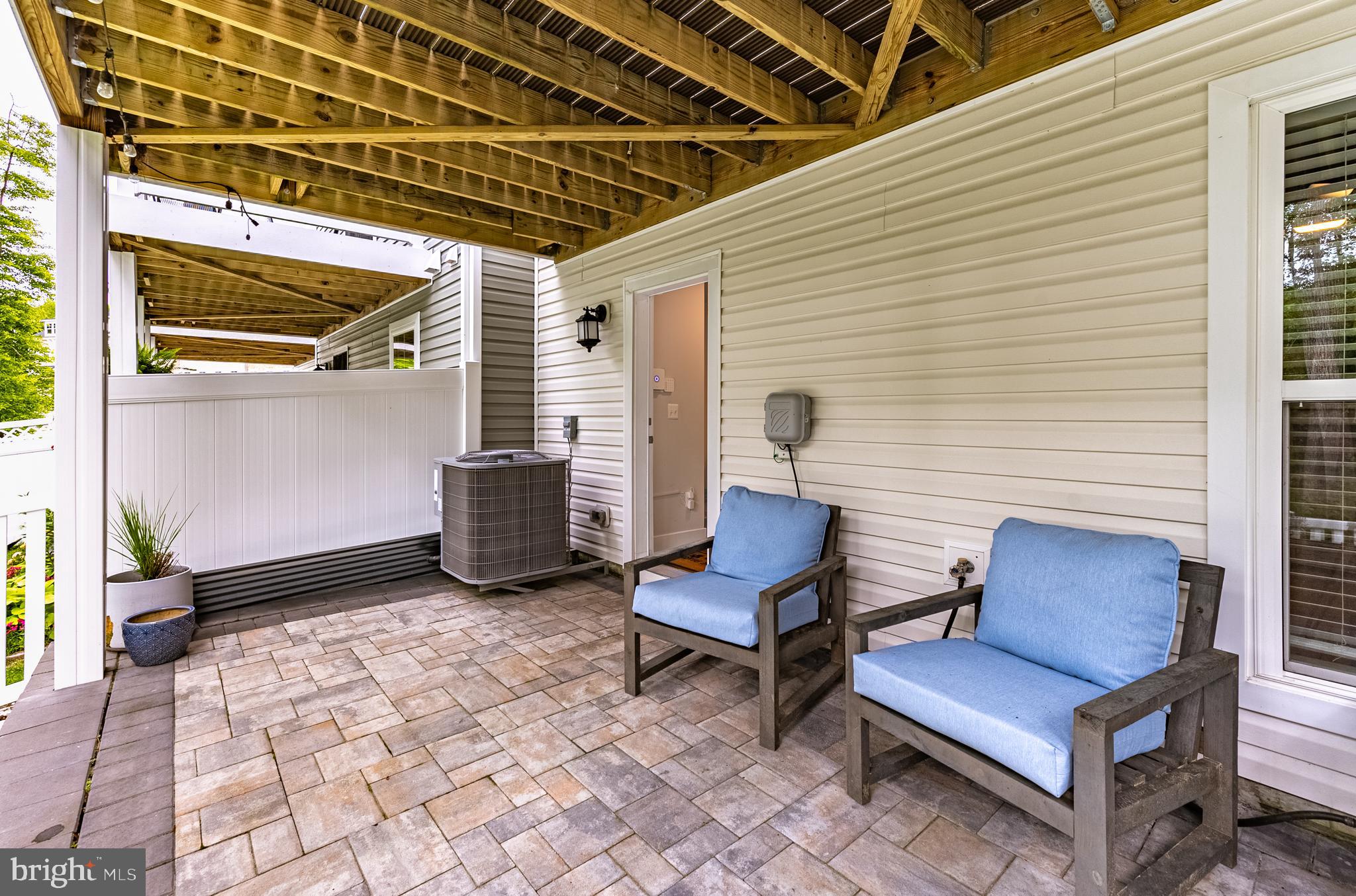 SEA OAKS VILLAGE - Residential