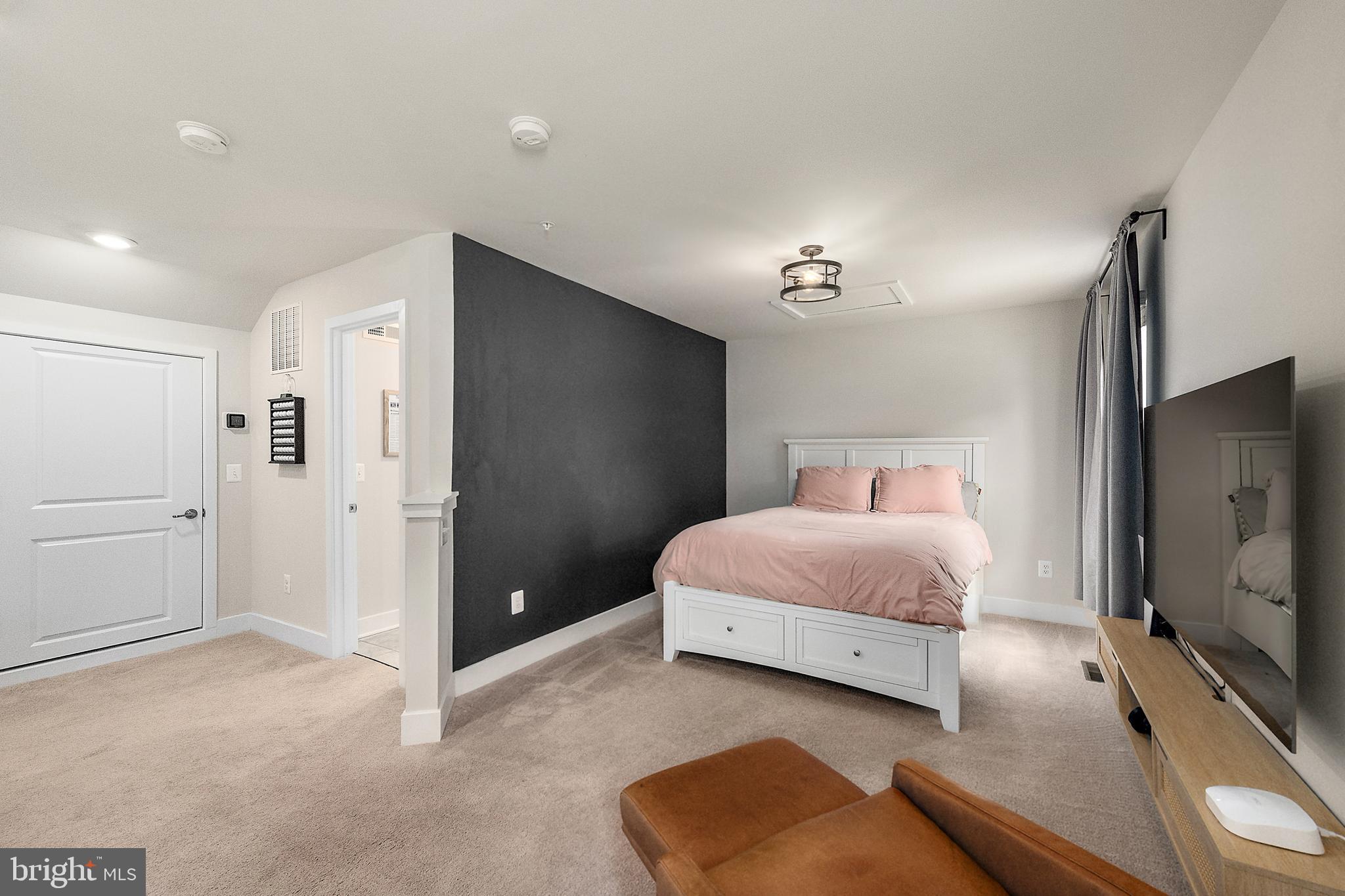 SEA OAKS VILLAGE - Residential