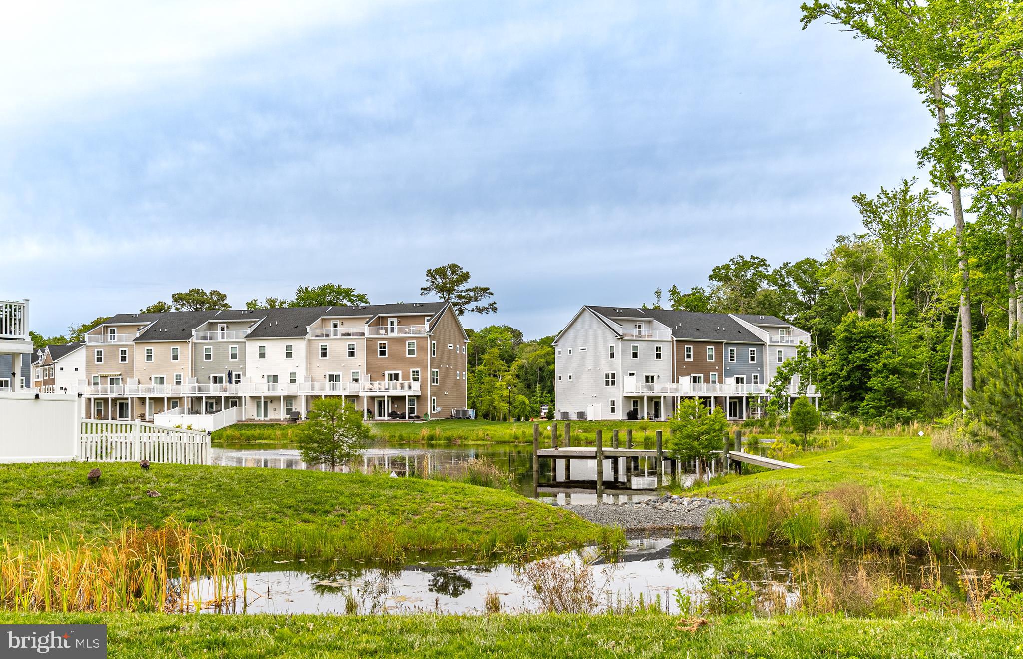 SEA OAKS VILLAGE - Residential