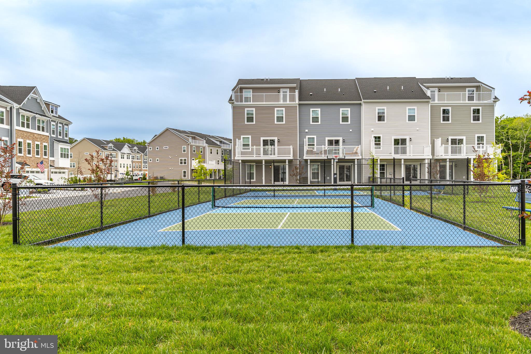 SEA OAKS VILLAGE - Residential