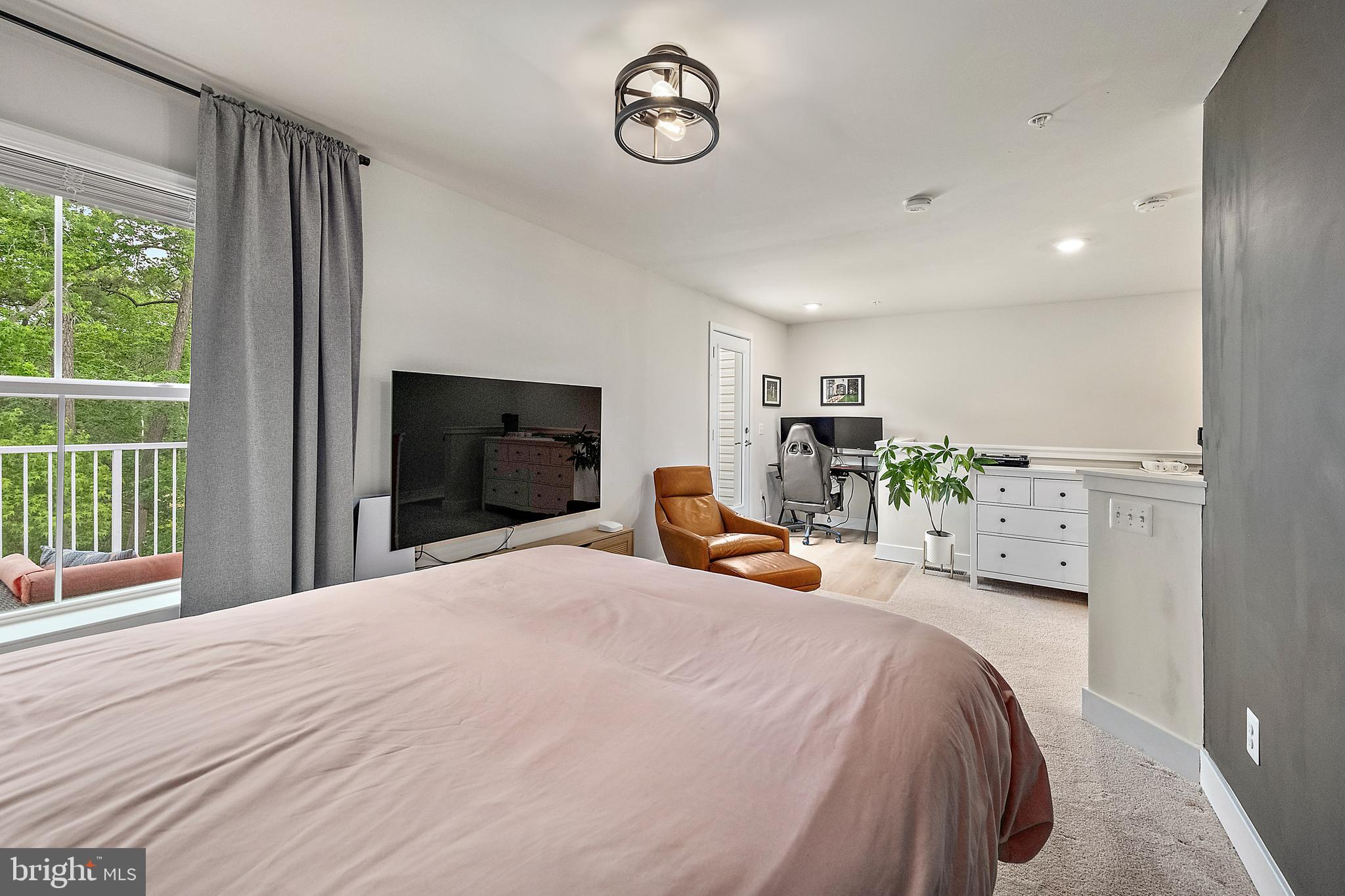 SEA OAKS VILLAGE - Residential