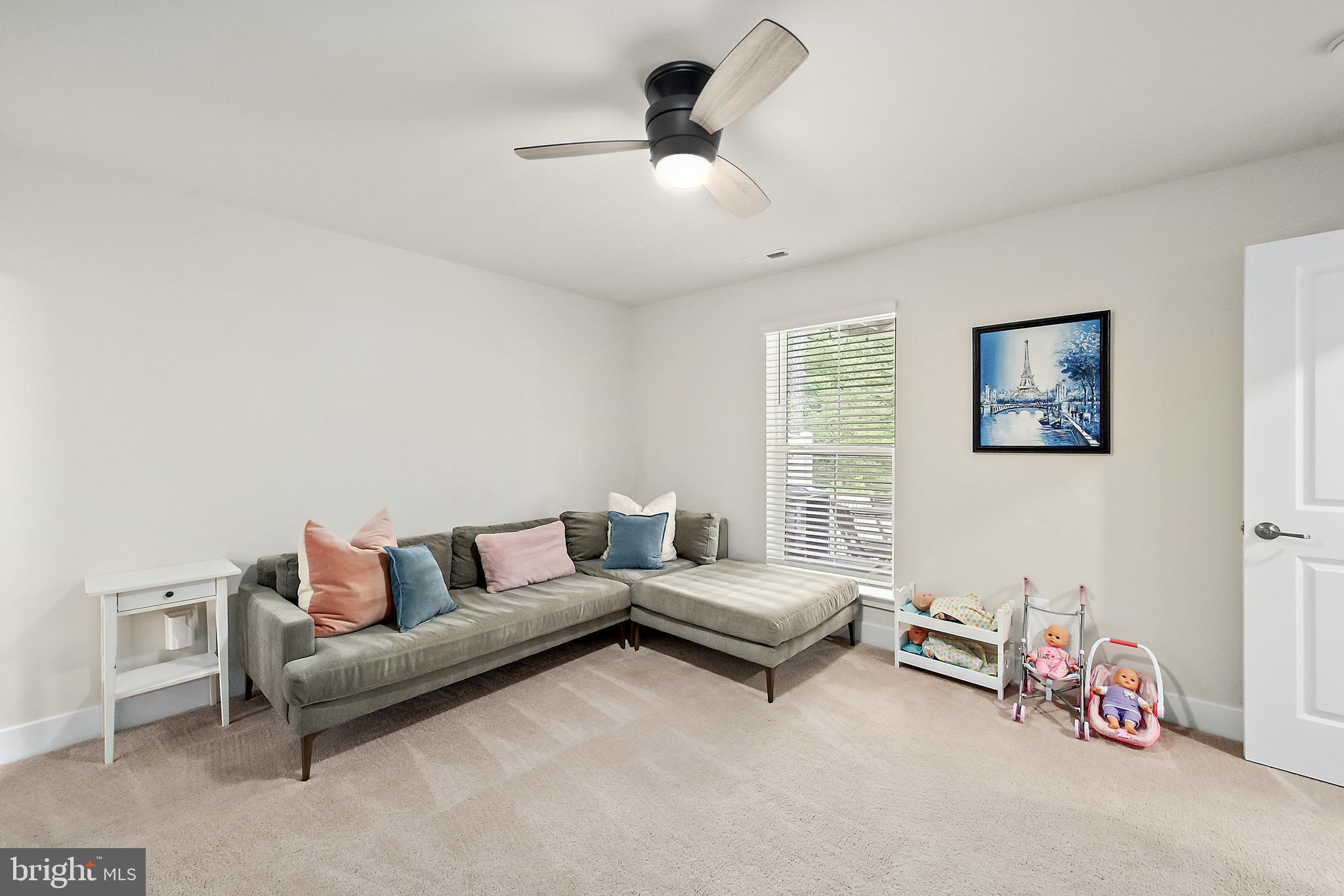 SEA OAKS VILLAGE - Residential