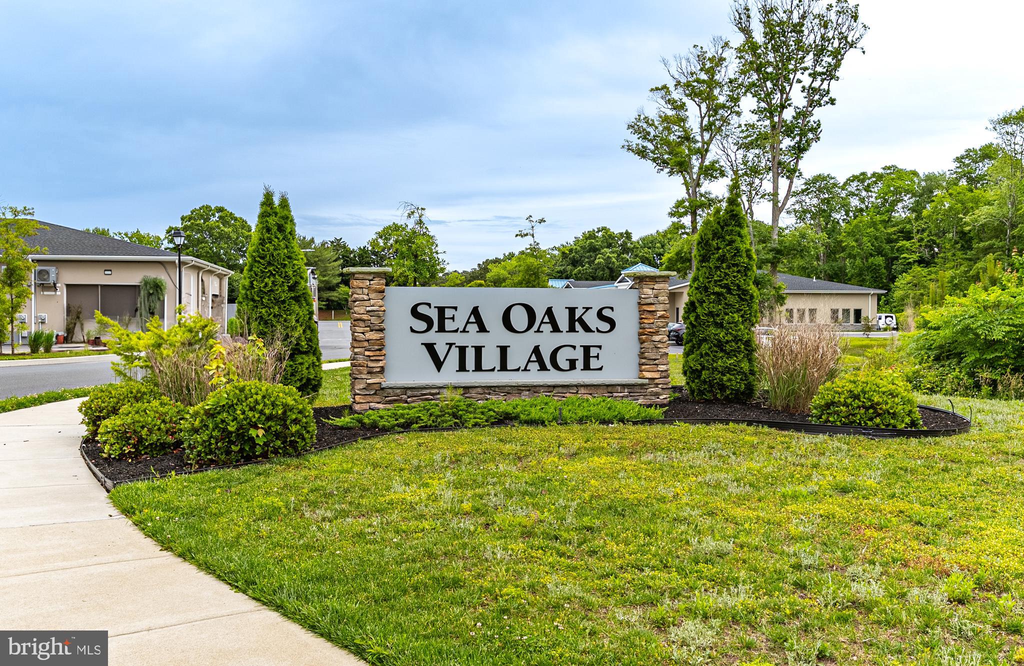 SEA OAKS VILLAGE - Residential