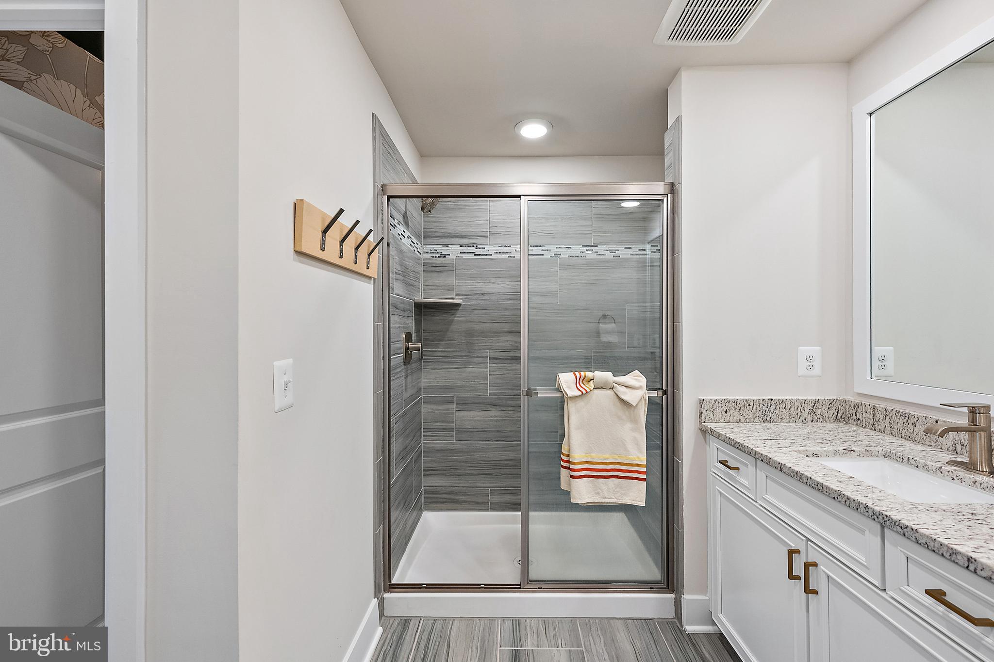 SEA OAKS VILLAGE - Residential