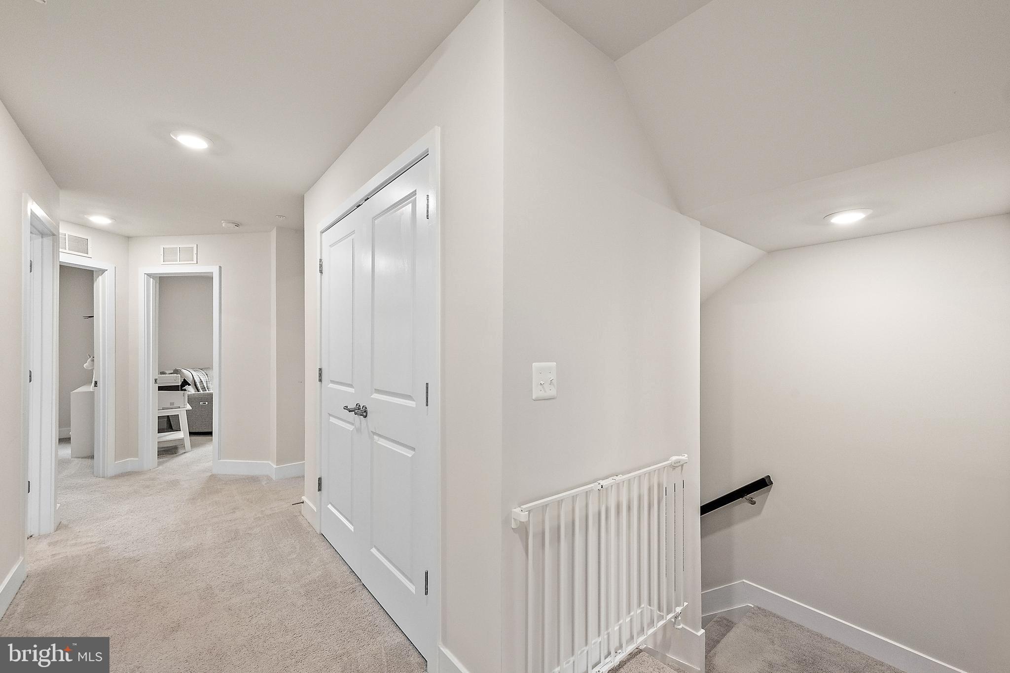 SEA OAKS VILLAGE - Residential