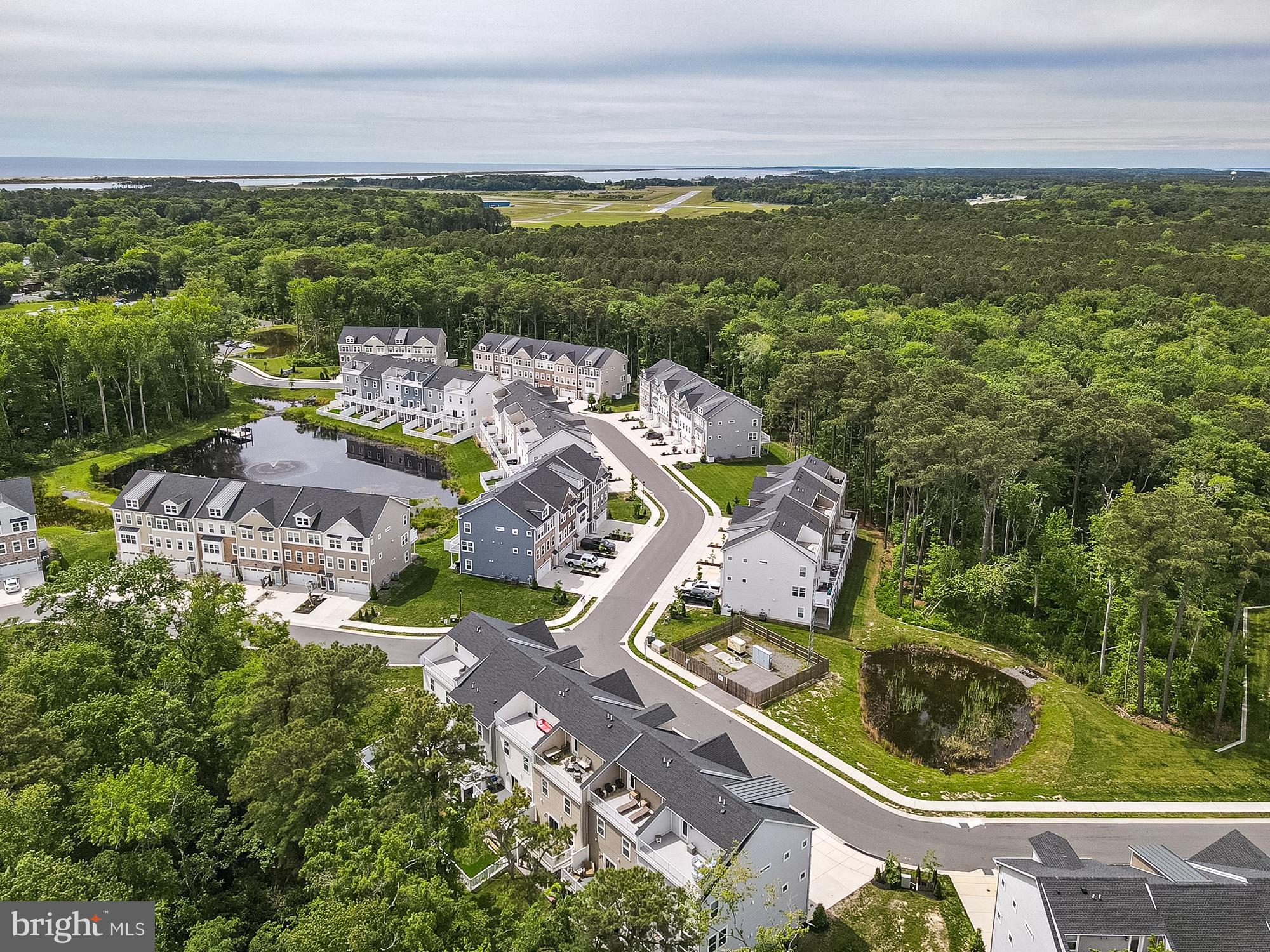 SEA OAKS VILLAGE - Residential