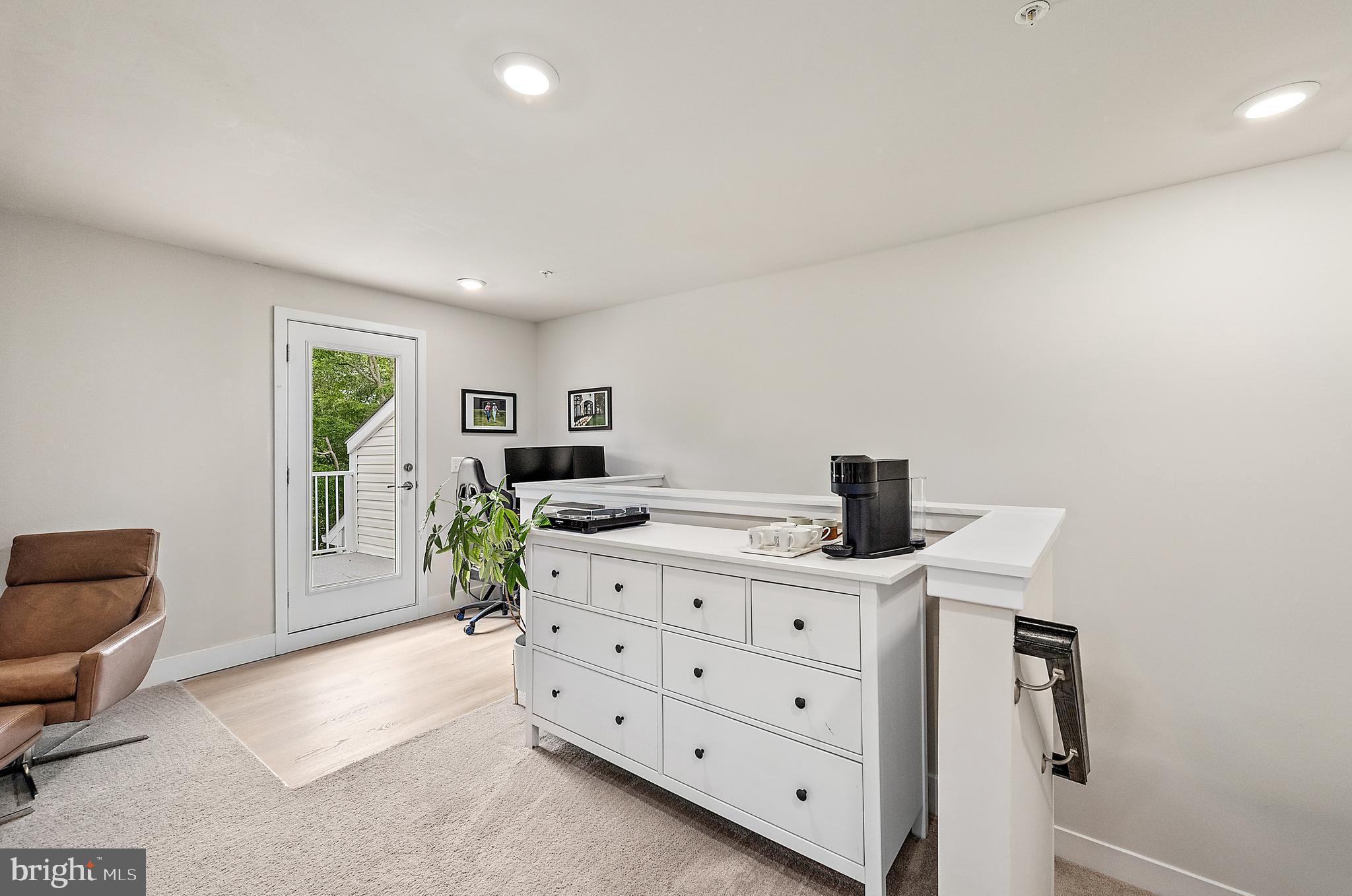 SEA OAKS VILLAGE - Residential