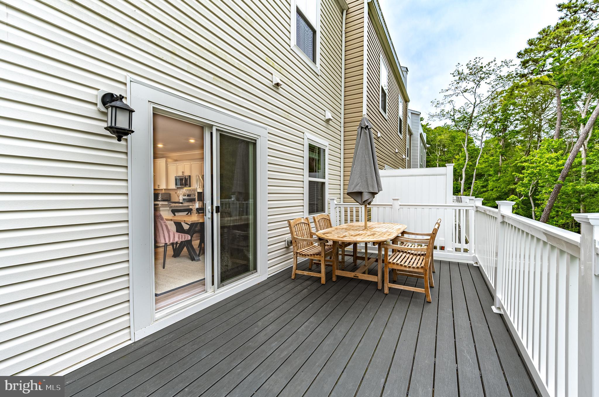 SEA OAKS VILLAGE - Residential