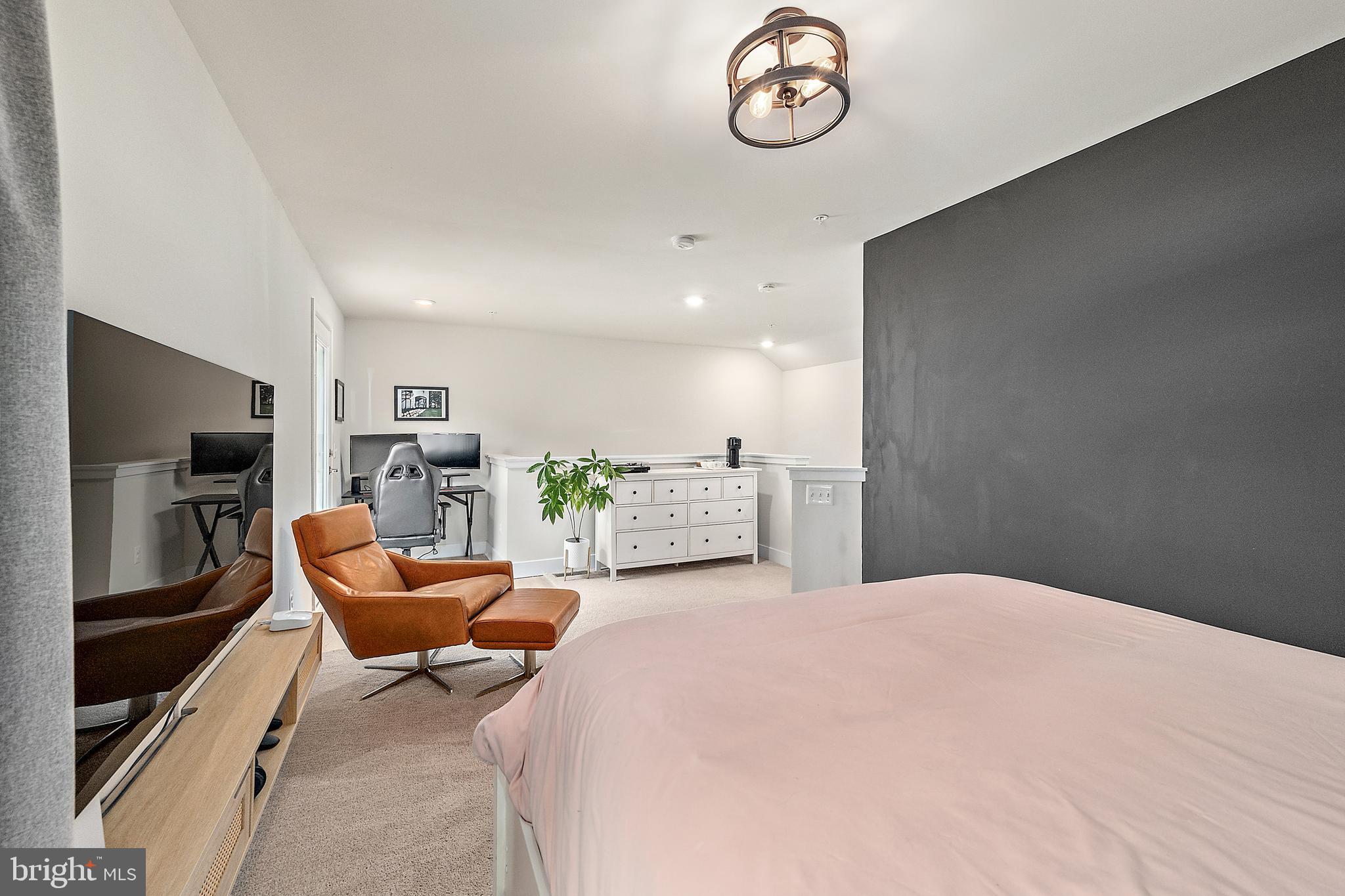 SEA OAKS VILLAGE - Residential