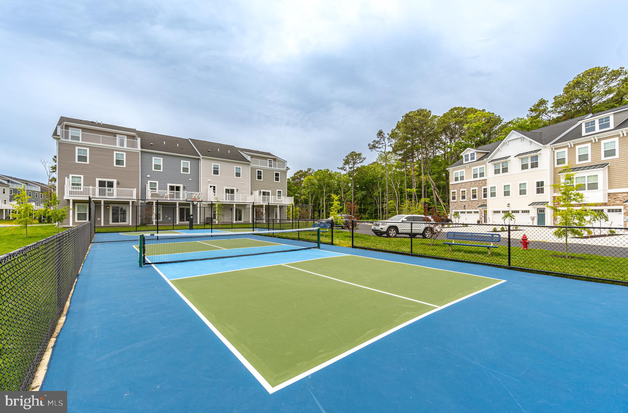 SEA OAKS VILLAGE - Residential