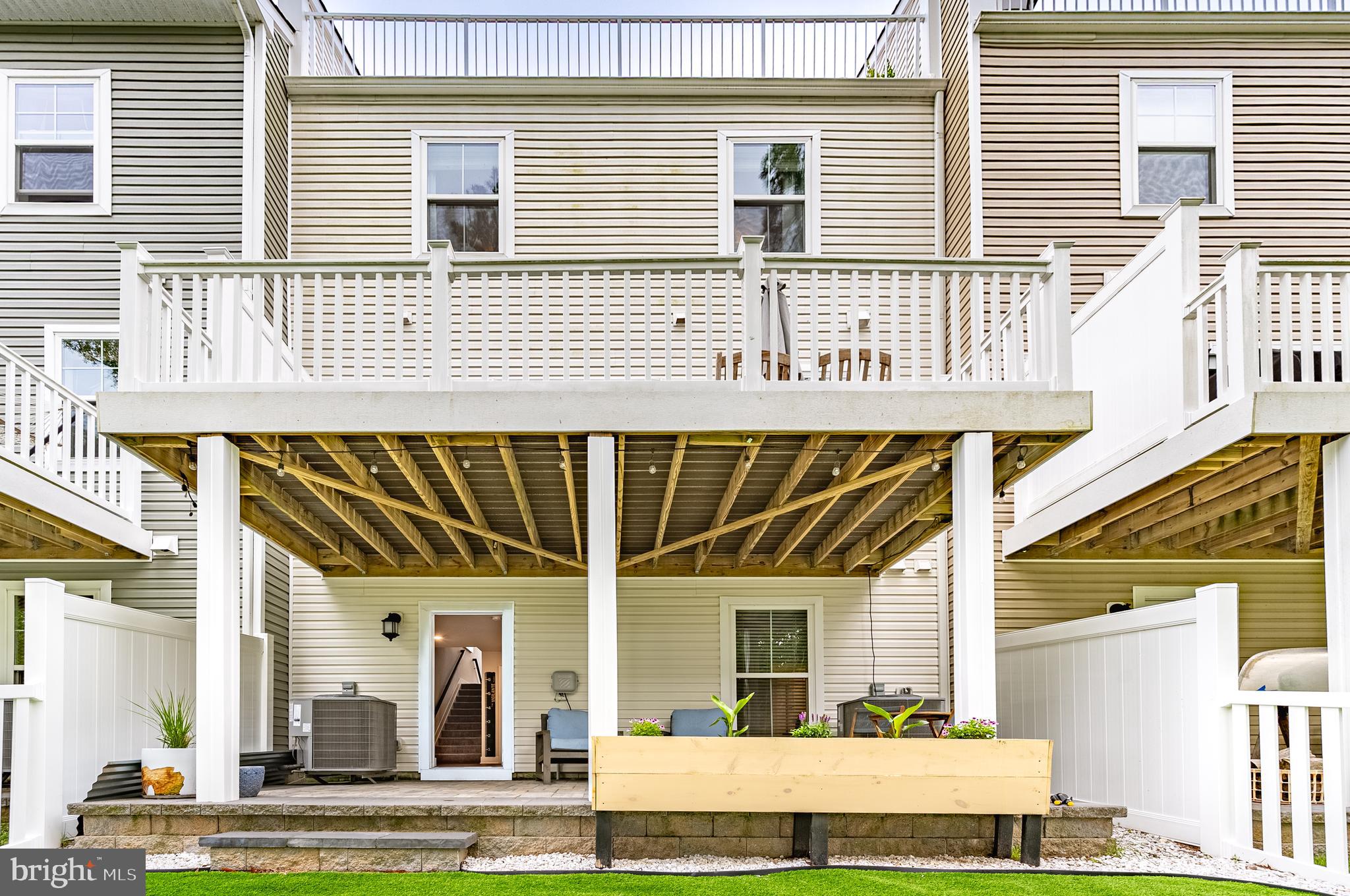 SEA OAKS VILLAGE - Residential