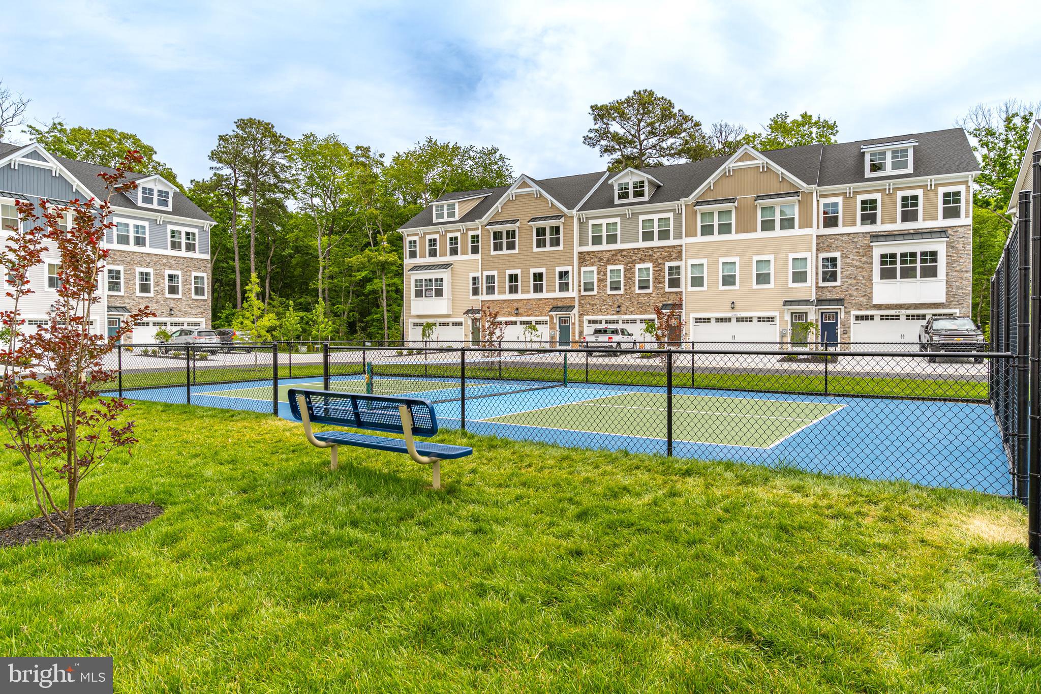 SEA OAKS VILLAGE - Residential