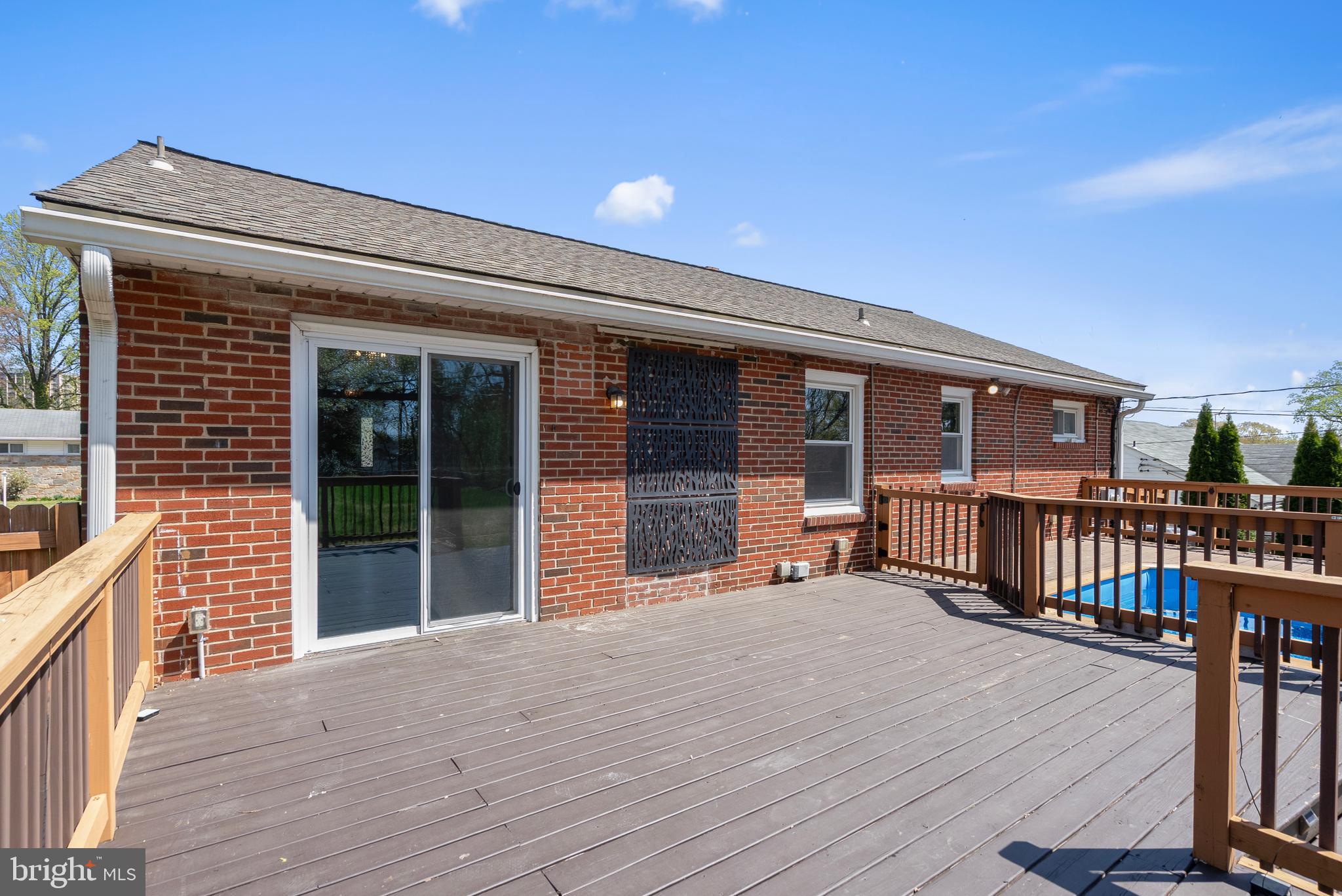 GLENDALE - Residential