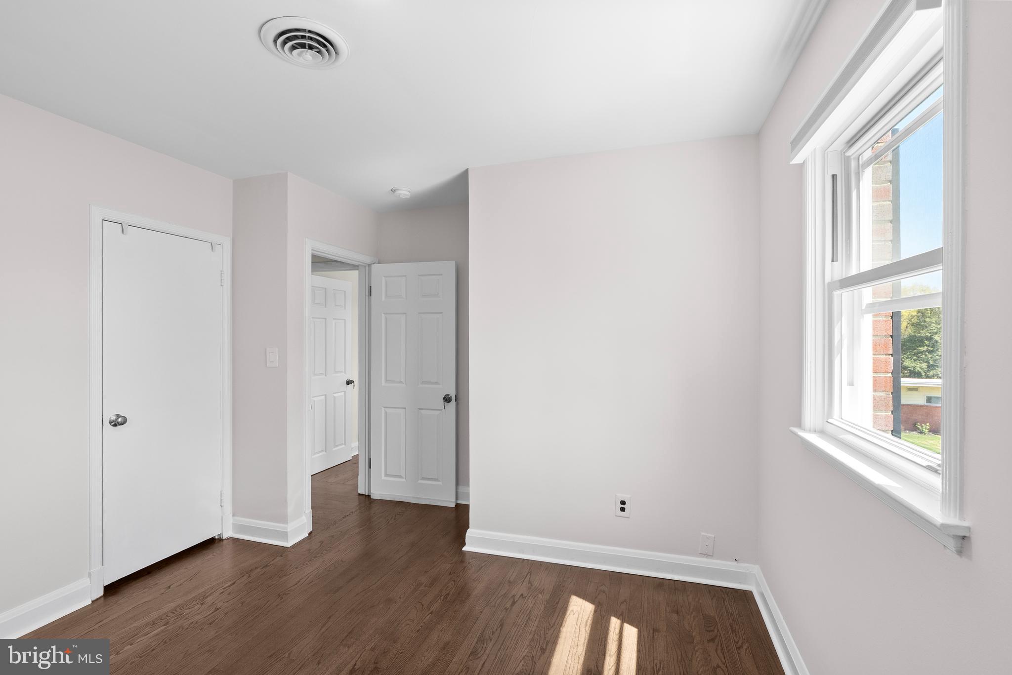 GLENDALE - Residential