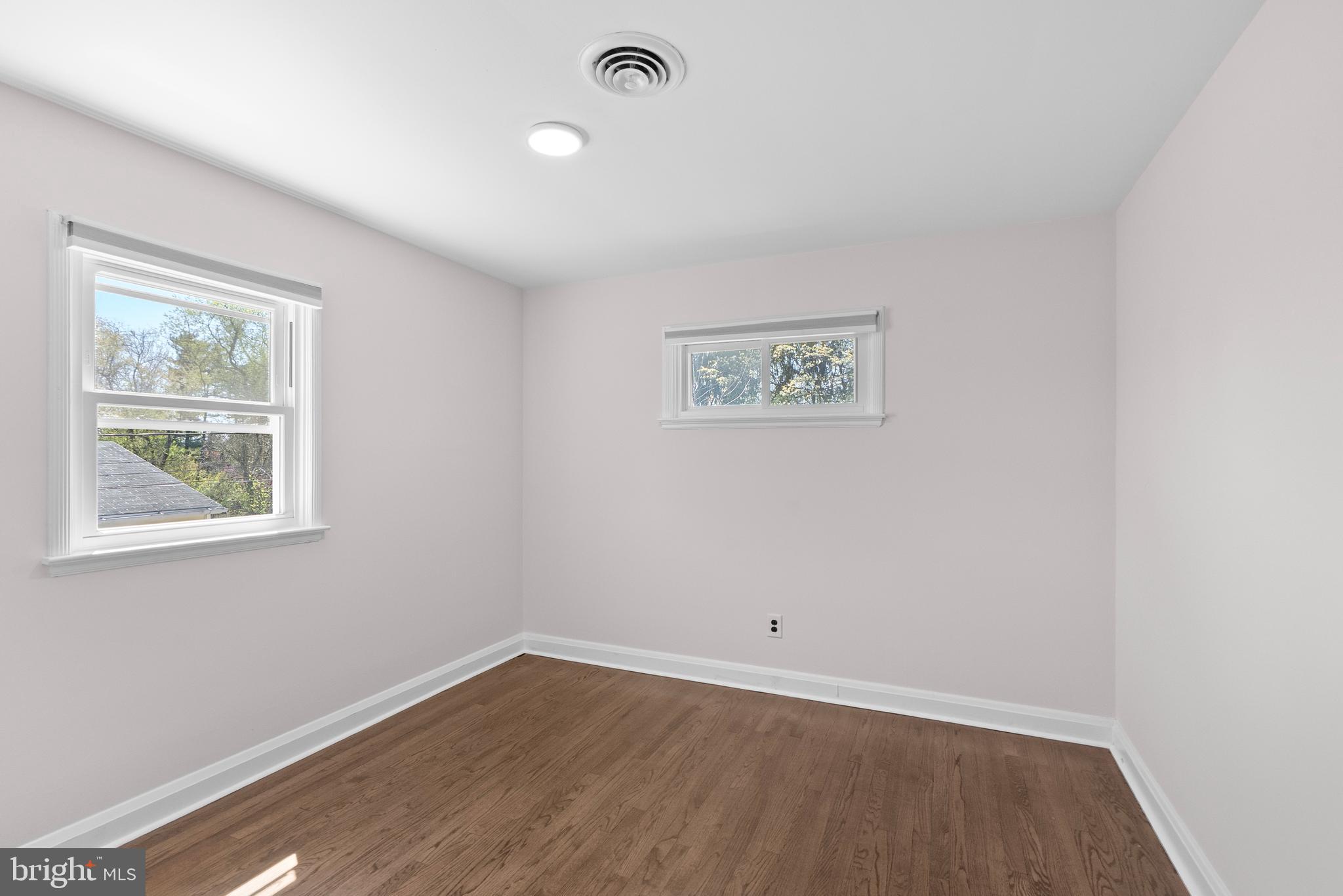 GLENDALE - Residential