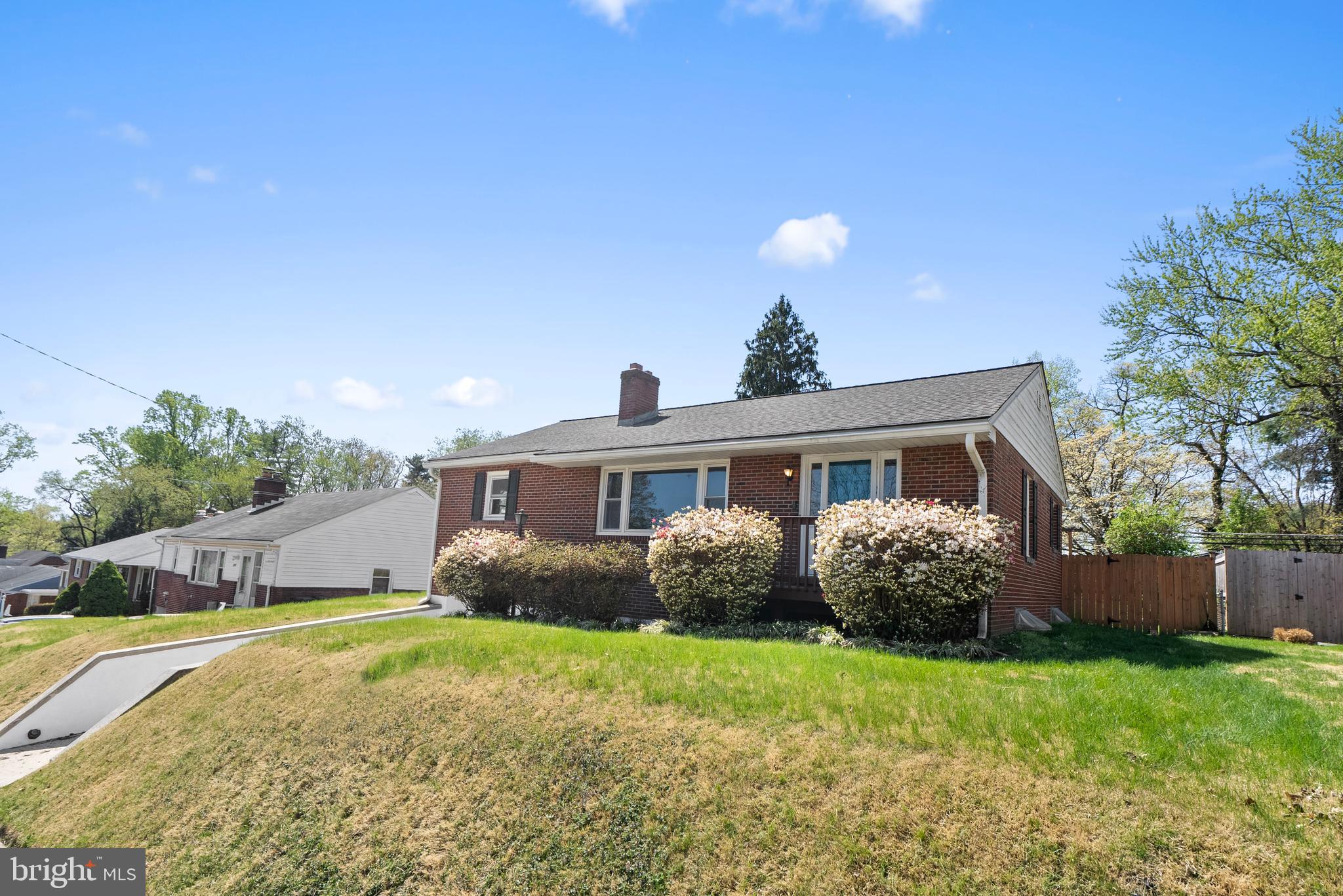 GLENDALE - Residential