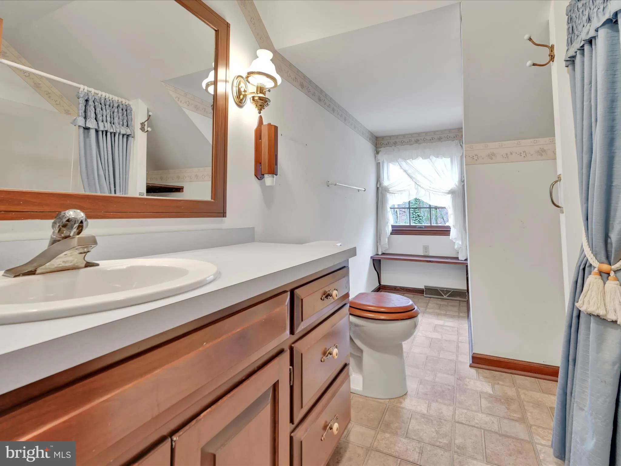 Mohnton, Pennsylvania 19540, United States, 2 Bedrooms Bedrooms, ,2 BathroomsBathrooms,Residential,Pending,103165