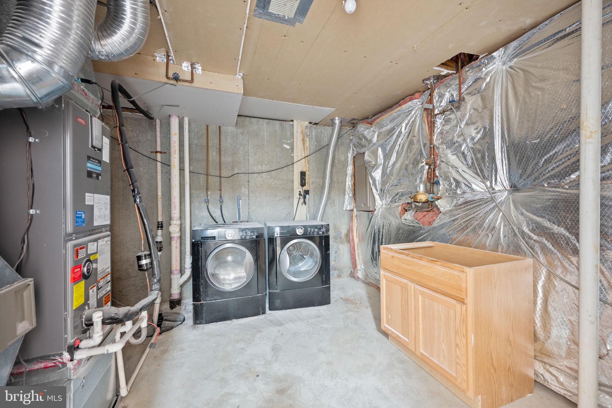 OAK POND - Residential