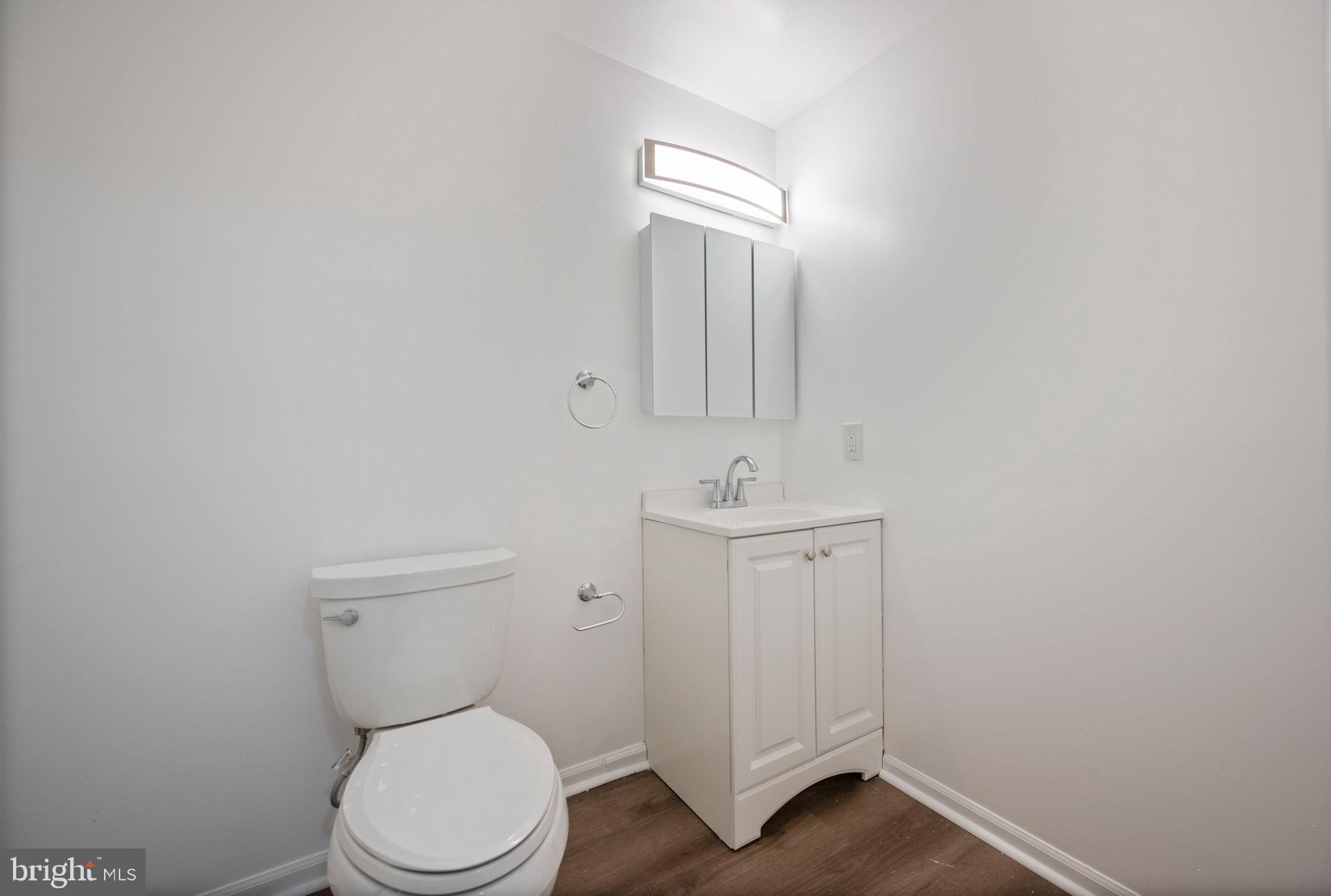 OAK POND - Residential