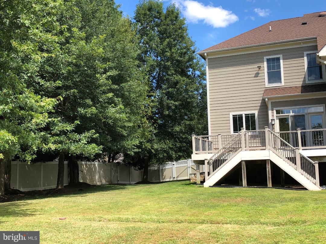 EMBASSY COURT - Residential Lease