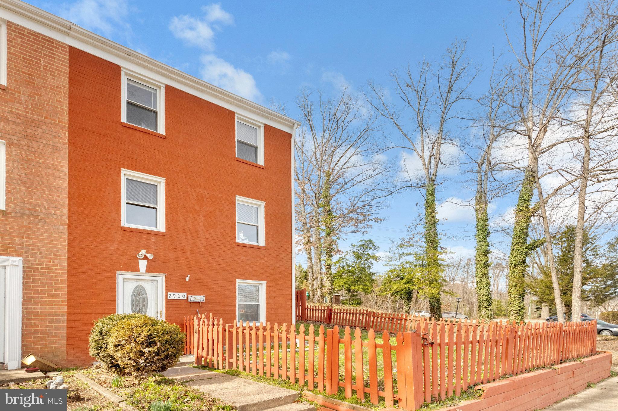 GEORGETOWN VILLAGE - Residential Lease