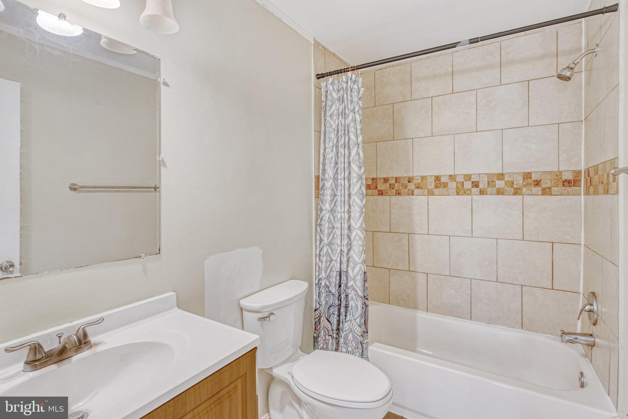 GEORGETOWN VILLAGE - Residential Lease