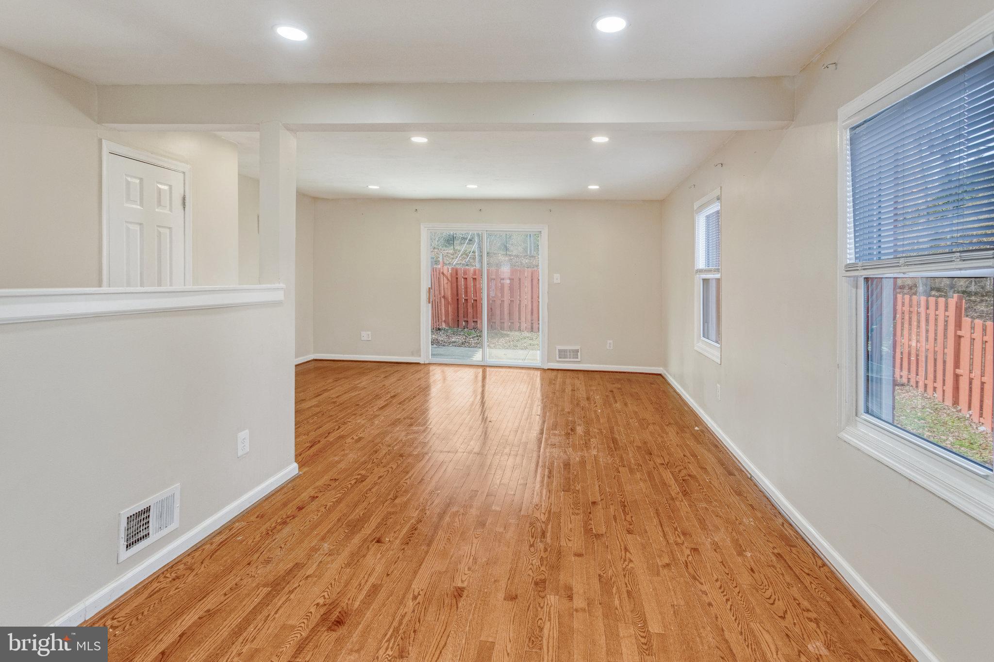 GEORGETOWN VILLAGE - Residential Lease