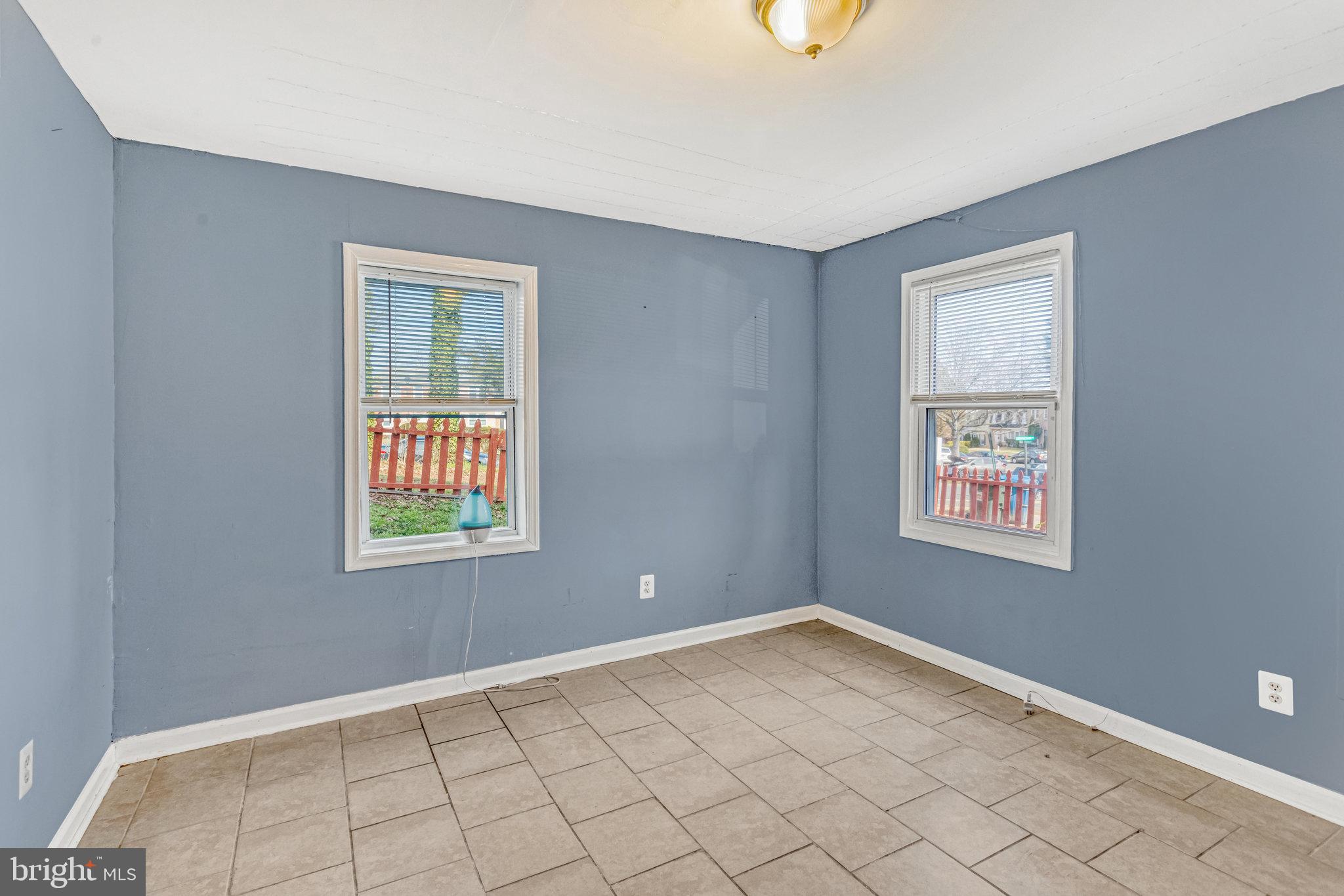 GEORGETOWN VILLAGE - Residential Lease