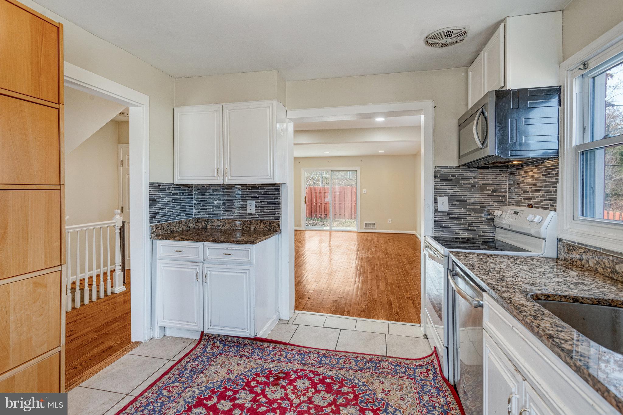 GEORGETOWN VILLAGE - Residential Lease