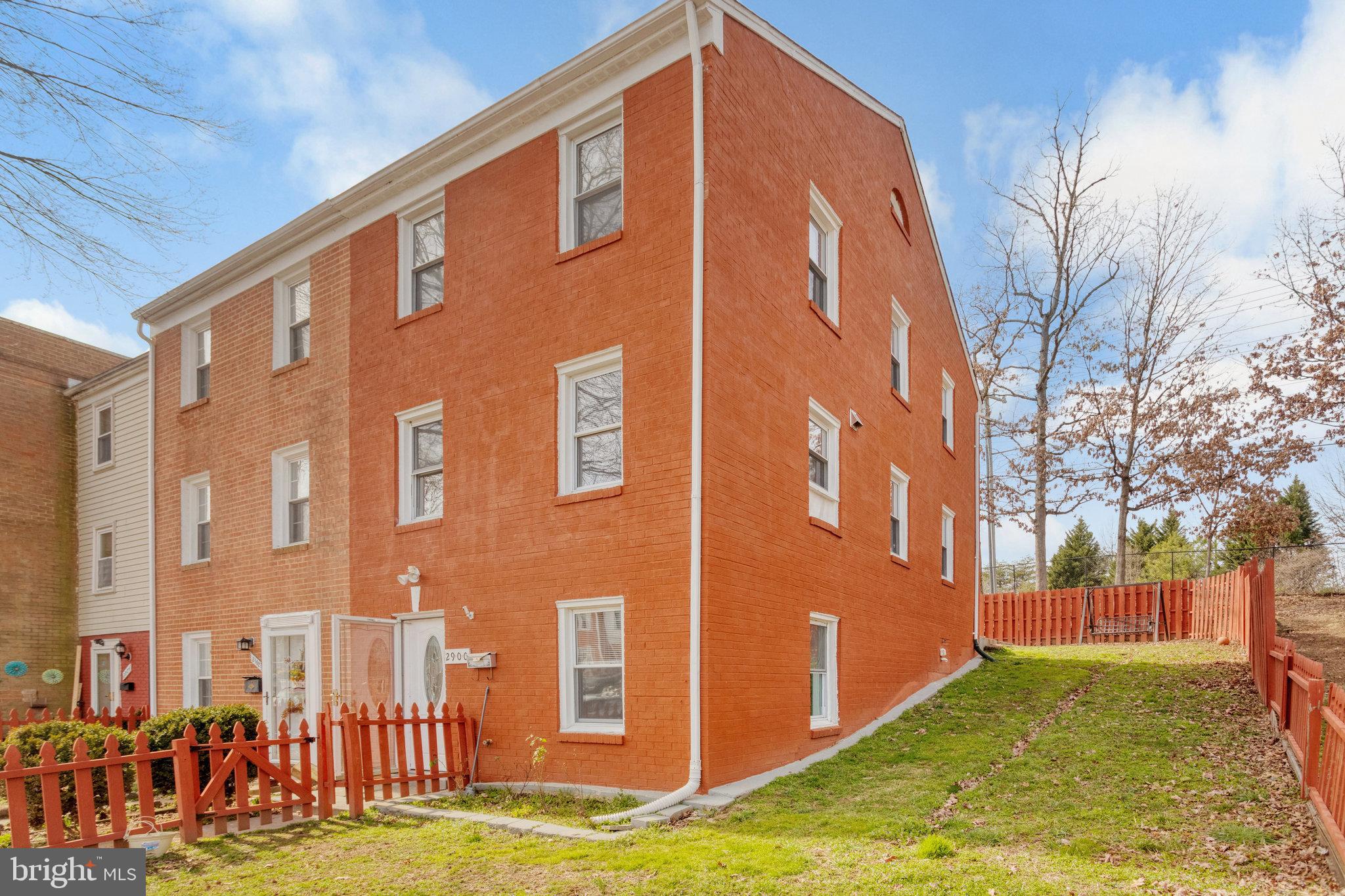 GEORGETOWN VILLAGE - Residential Lease