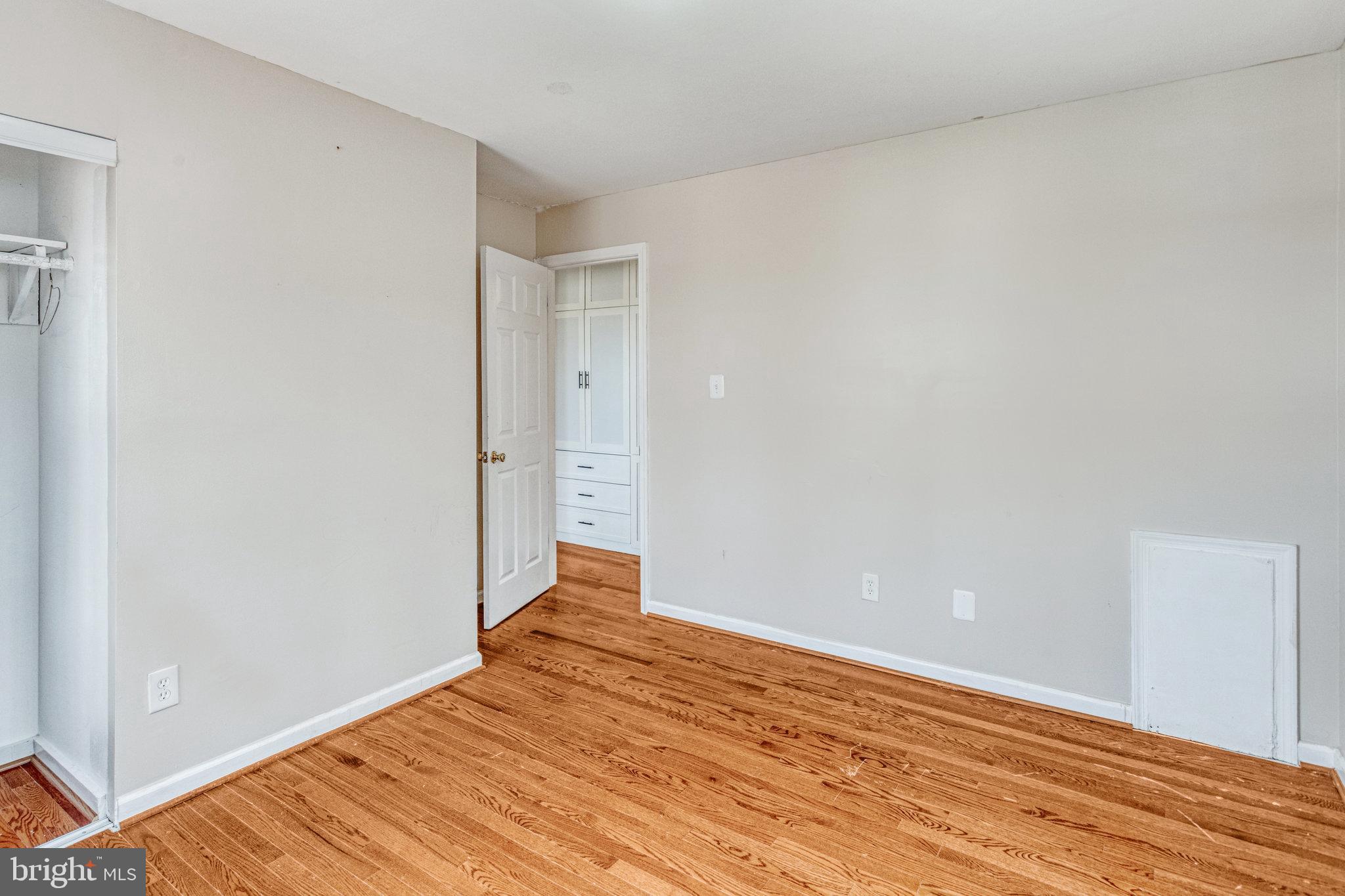 GEORGETOWN VILLAGE - Residential Lease