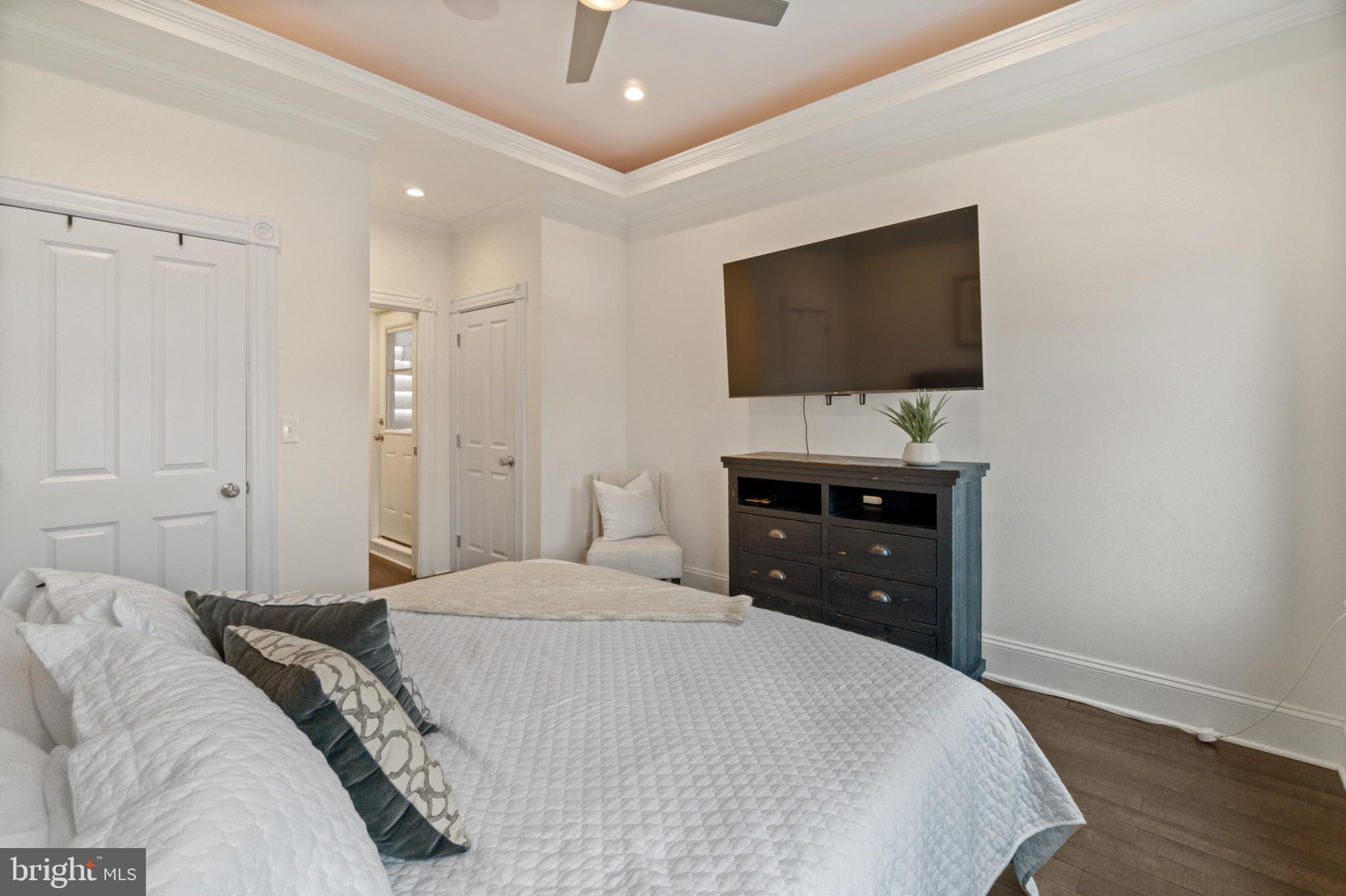 RIVERSIDE PARK - Residential