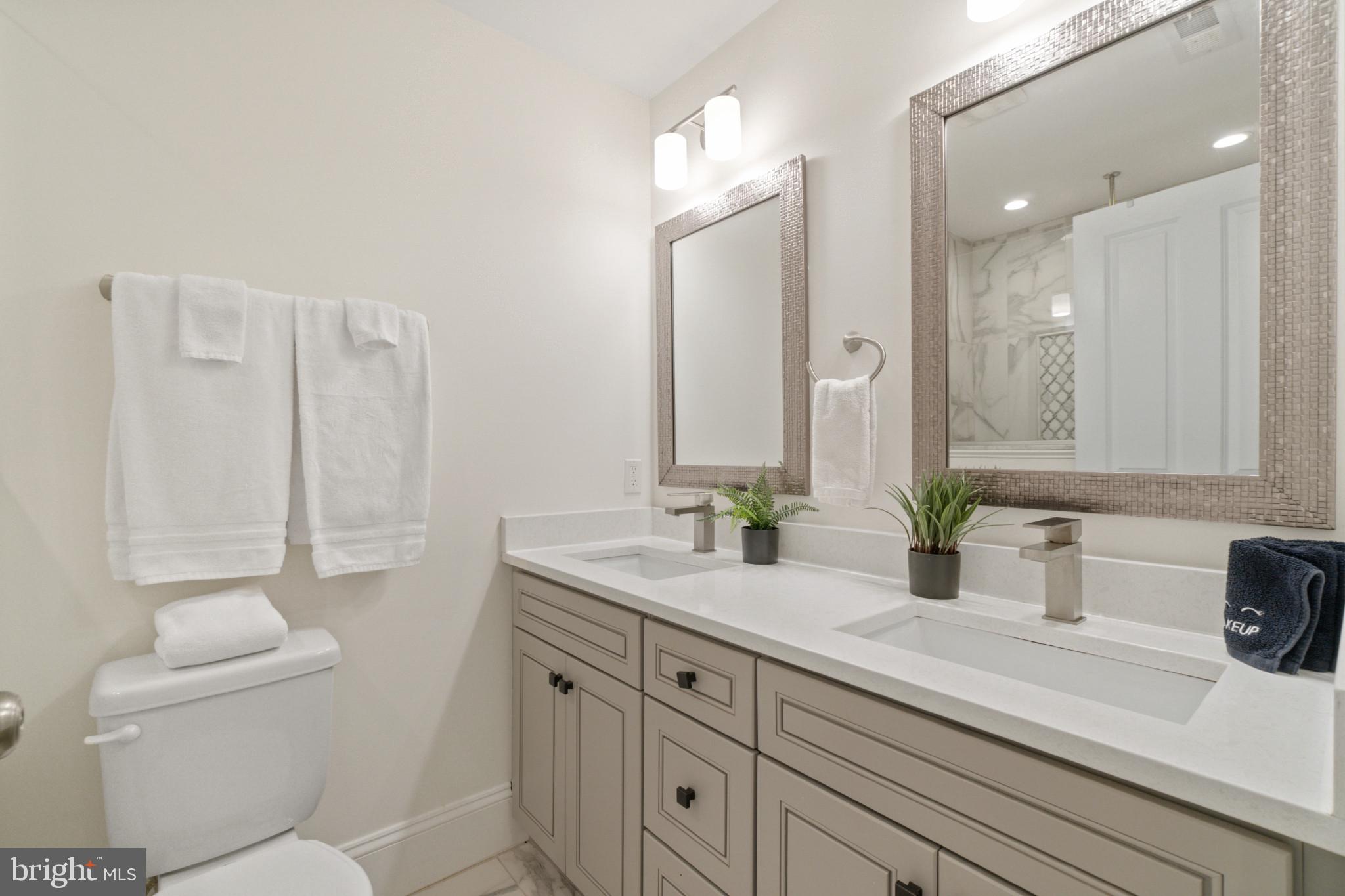 RIVERSIDE PARK - Residential