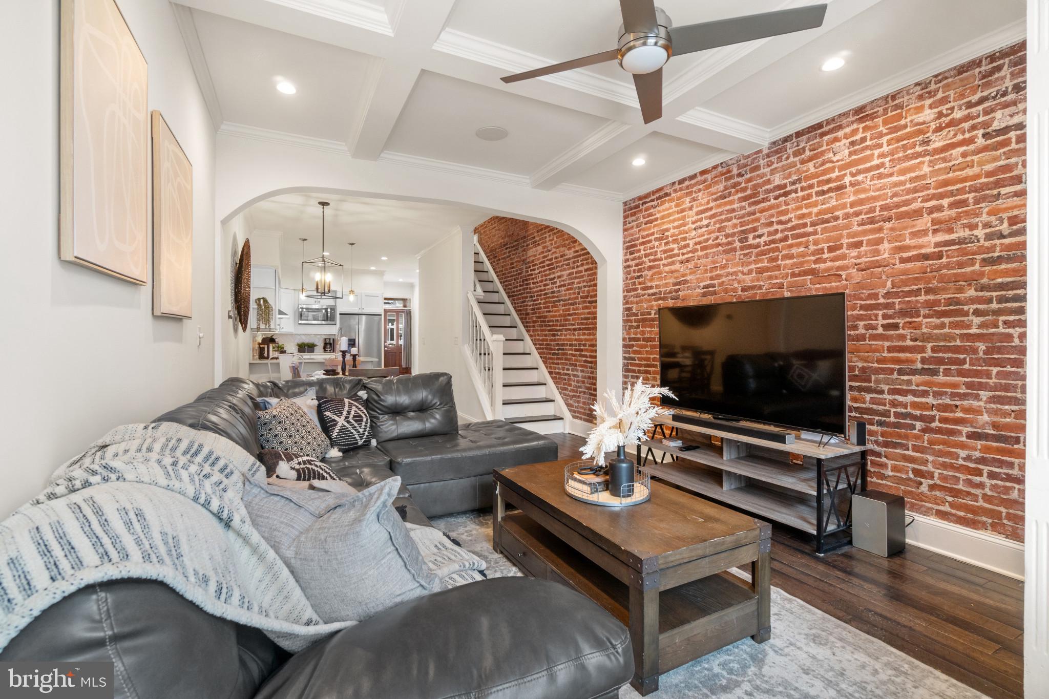 RIVERSIDE PARK - Residential