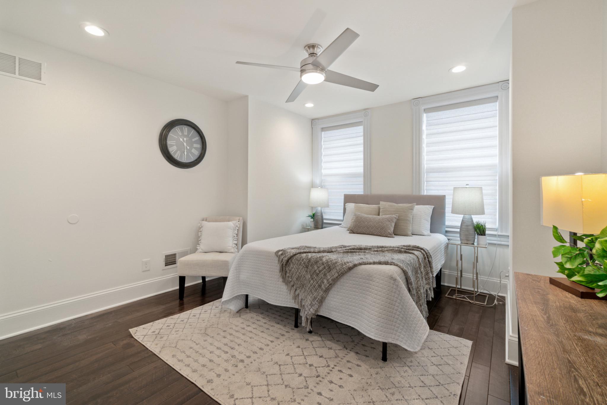 RIVERSIDE PARK - Residential